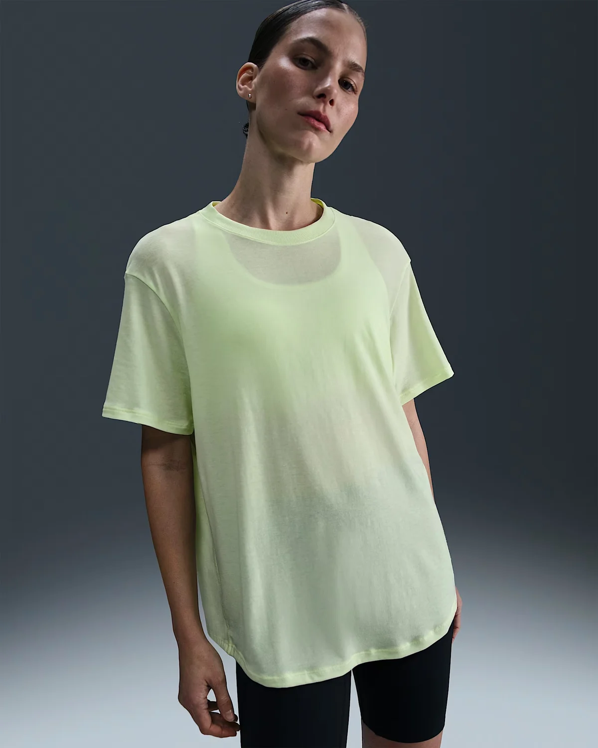 Футболка жіноча Nike One Relaxed FN2814-701, S