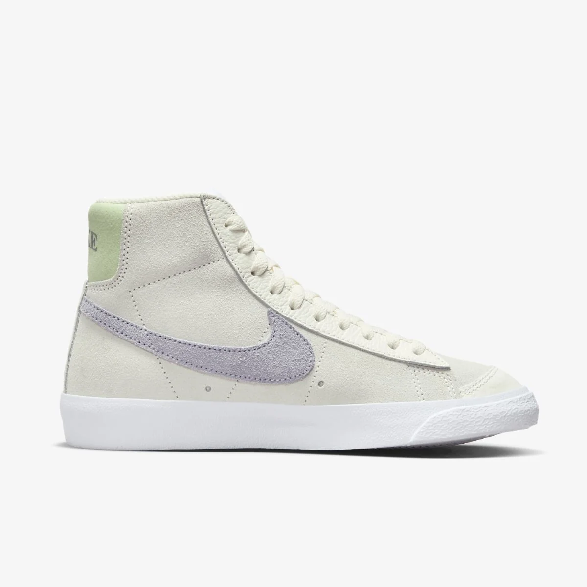 Жіночі кросівки Nike Wmns Blazer Mid 77 FN7775-100, 36.5