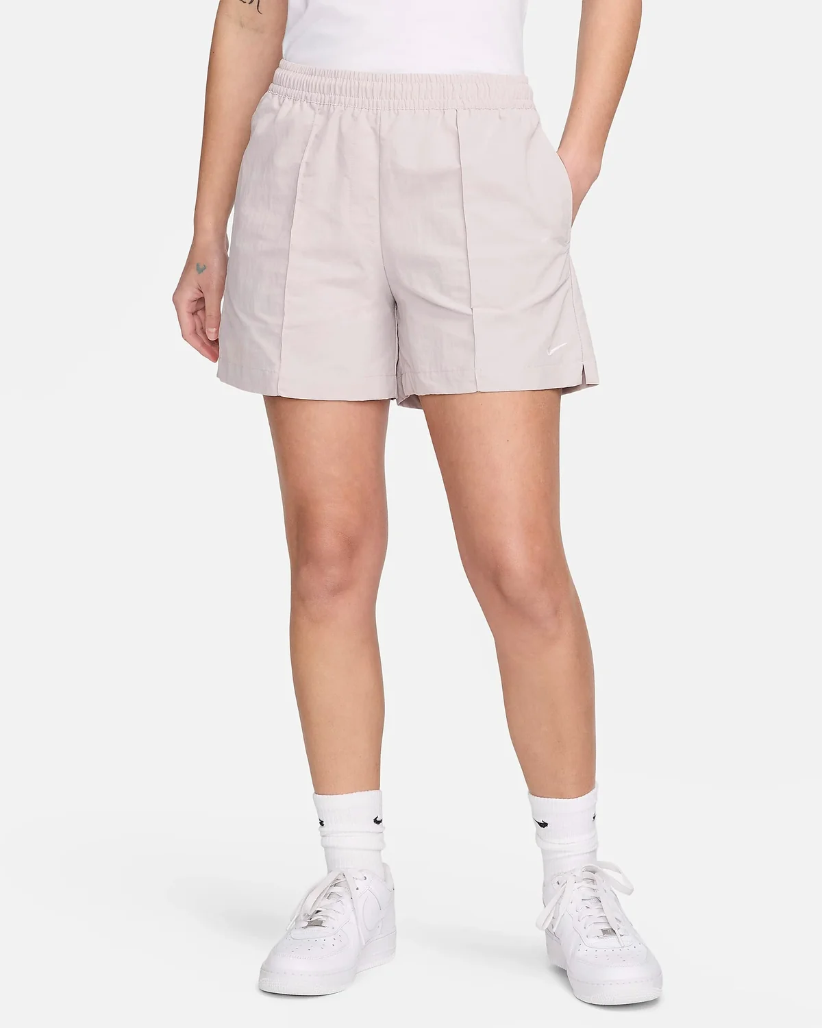 Жіночі Шорти Nike W Nsw Essntl Mr 5In Wvn Shrt FV6622-019, L