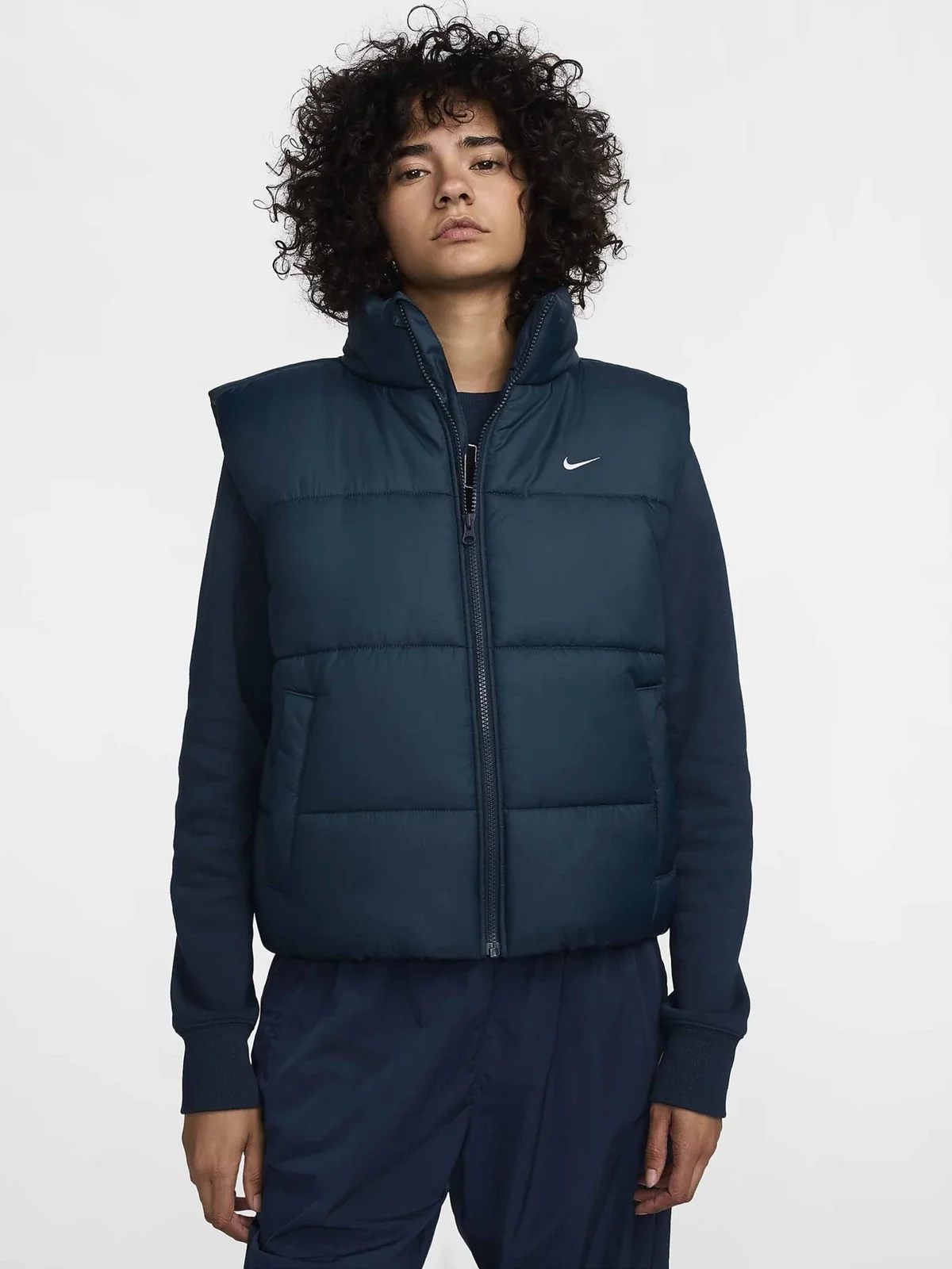 Жіноча жилетка Nike Sportswear Therma-Fit Classic Vest FZ5922-478