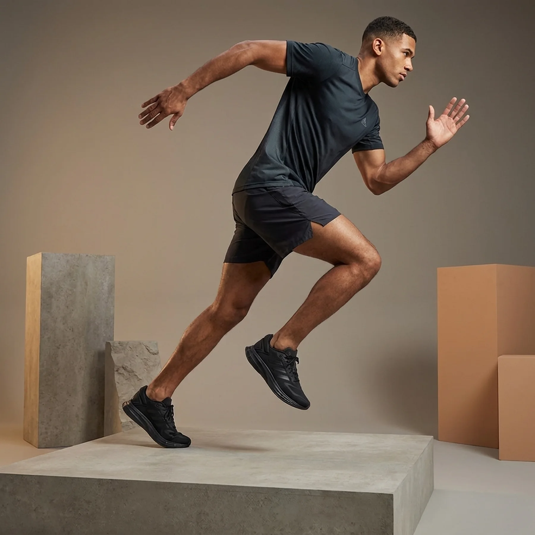 Adidas Duramo 10 — кросівки