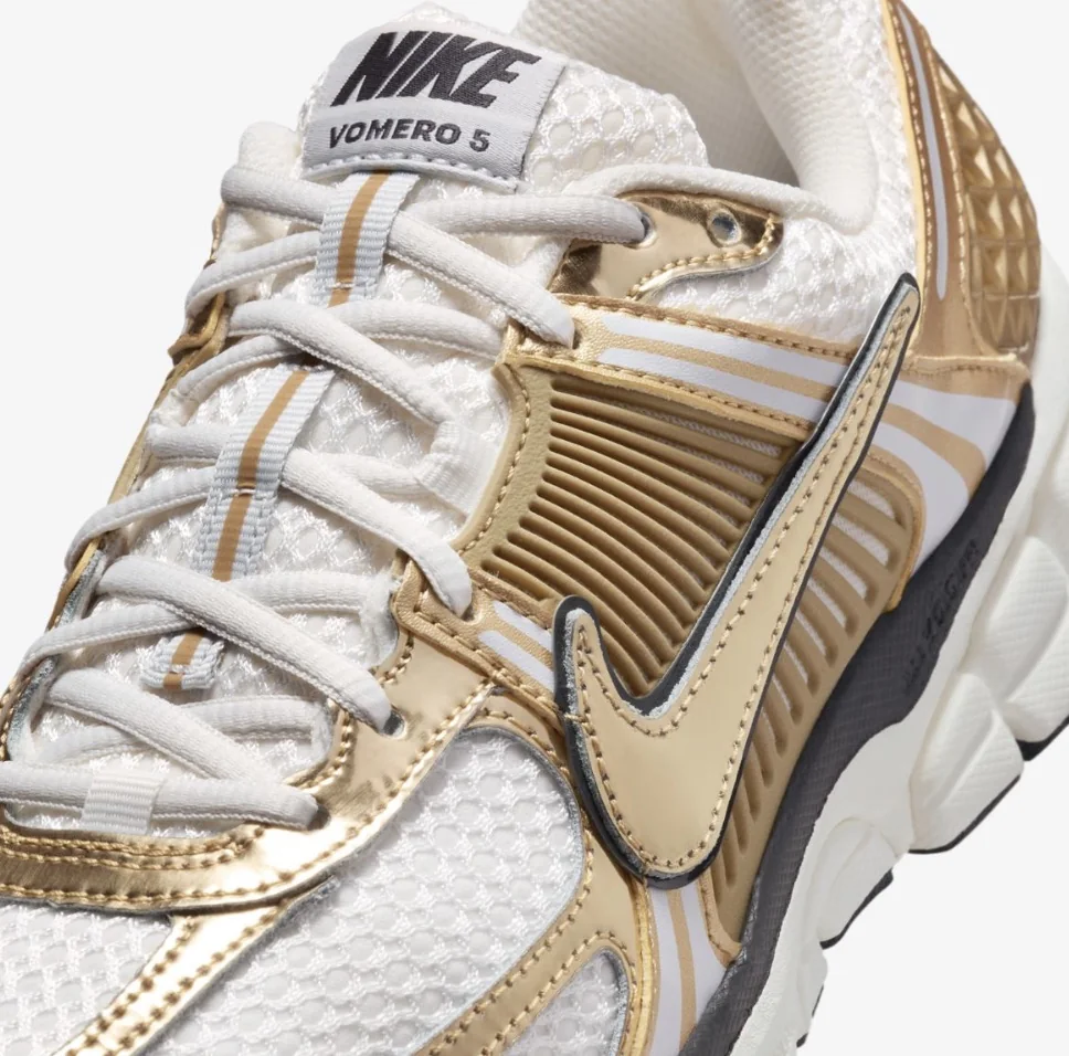 Nike Zoom Vomero 5 GLD — кросівки — фото 8