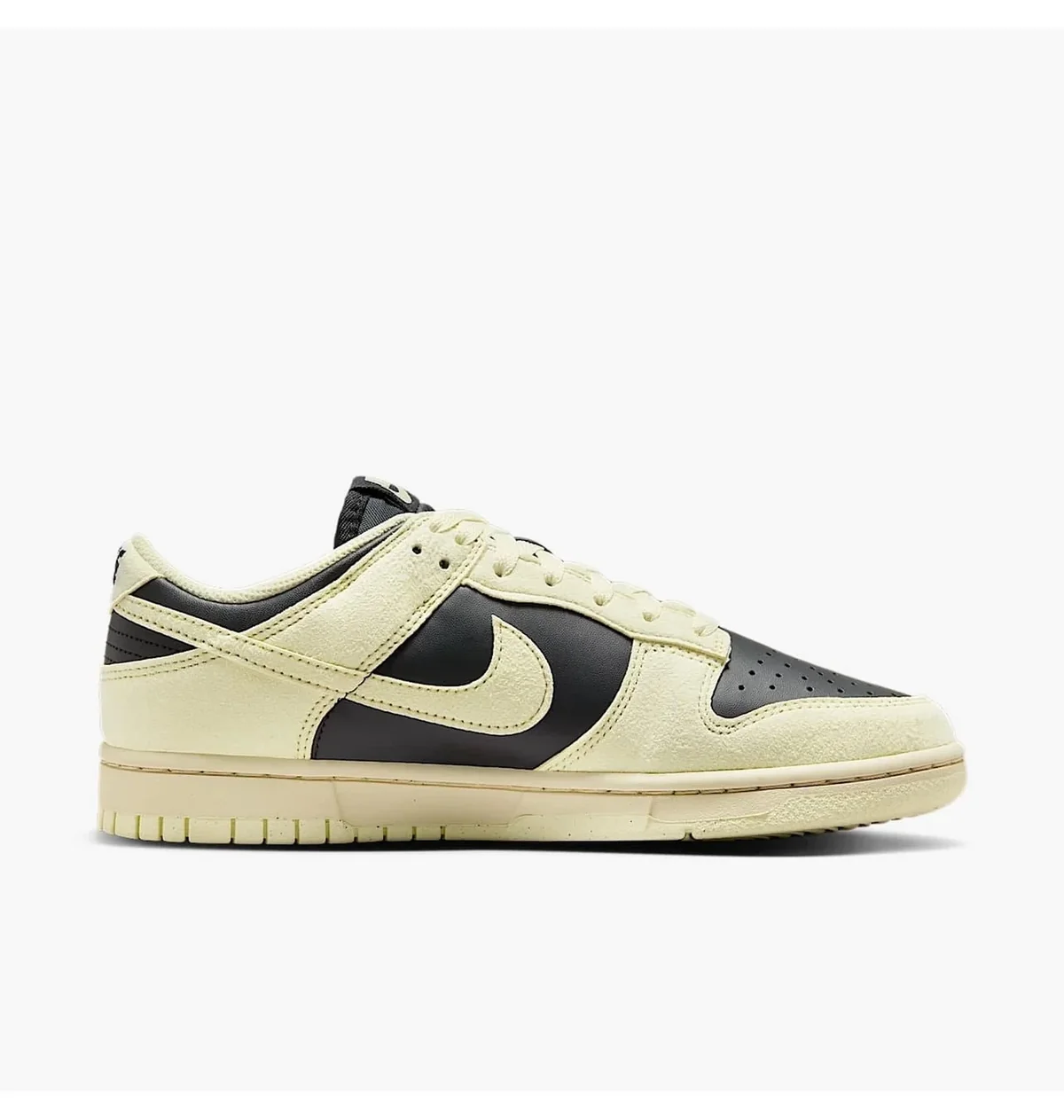 Кросівки жіночі Nike Dunk Low HJ7673-005, 38.5