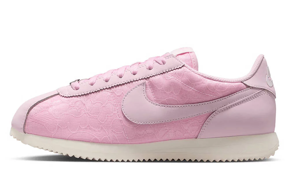 Кросівки жіночі Nike Cortez Pink HM8286-600 39