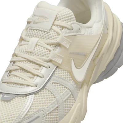 Кросівки жіночі Nike V2k Run "Pale Ivory" (HQ1512-110) — фото 8