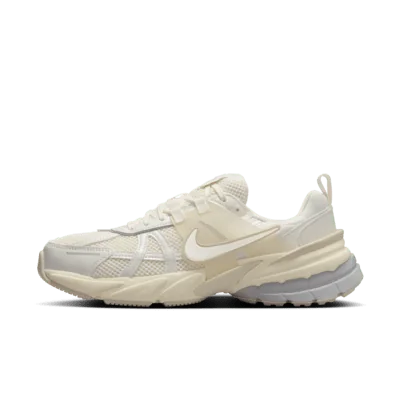 Кросівки жіночі Nike V2k Run "Pale Ivory" (HQ1512-110) — фото 2