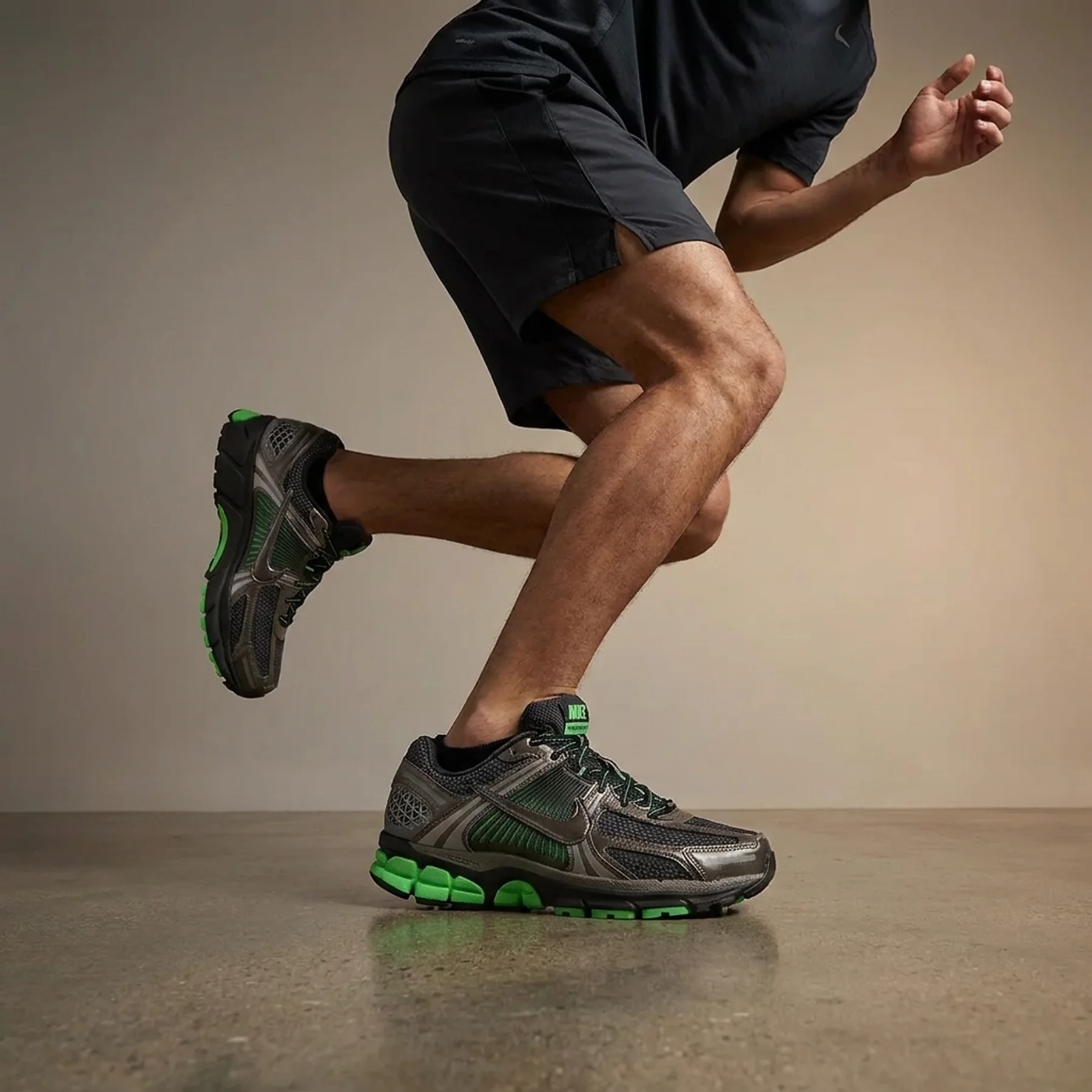 Nike Zoom Vomero 5 Se — кросівки