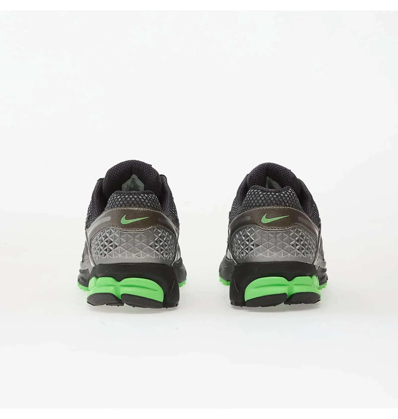 Nike Zoom Vomero 5 Se — кросівки — фото 6