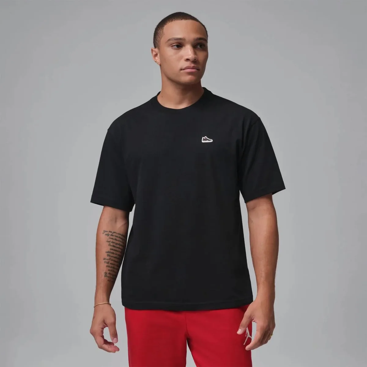 Футболка чоловіча Jordan Brnd Br Snkr Pch Ss Crw (IF3107-010)