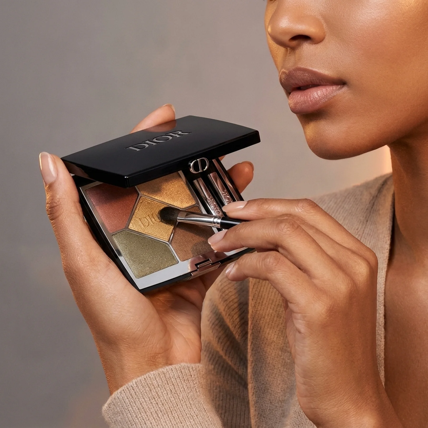Палетка теней Dior Diorshow 5 Couleurs Couture 7 г 343 Khaki