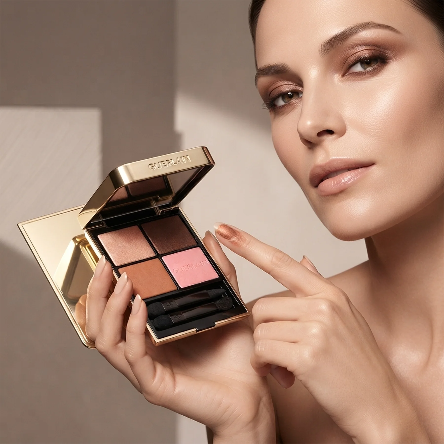Палетка теней для век Guerlain Ombre G Quad Eyeshadow Palette 129 Honey Amber