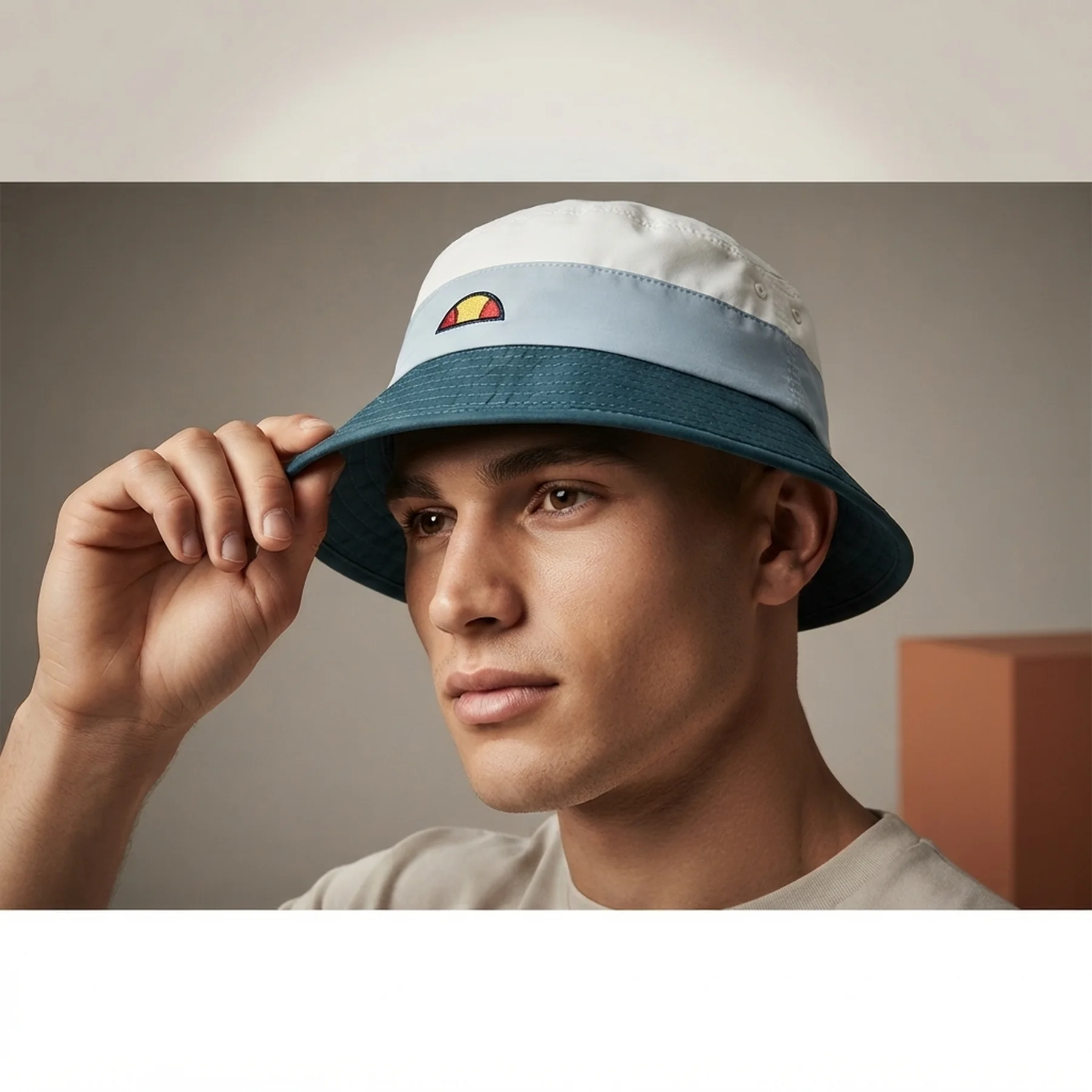 Бейсболка Ellesse Astoni Bucket Hat
