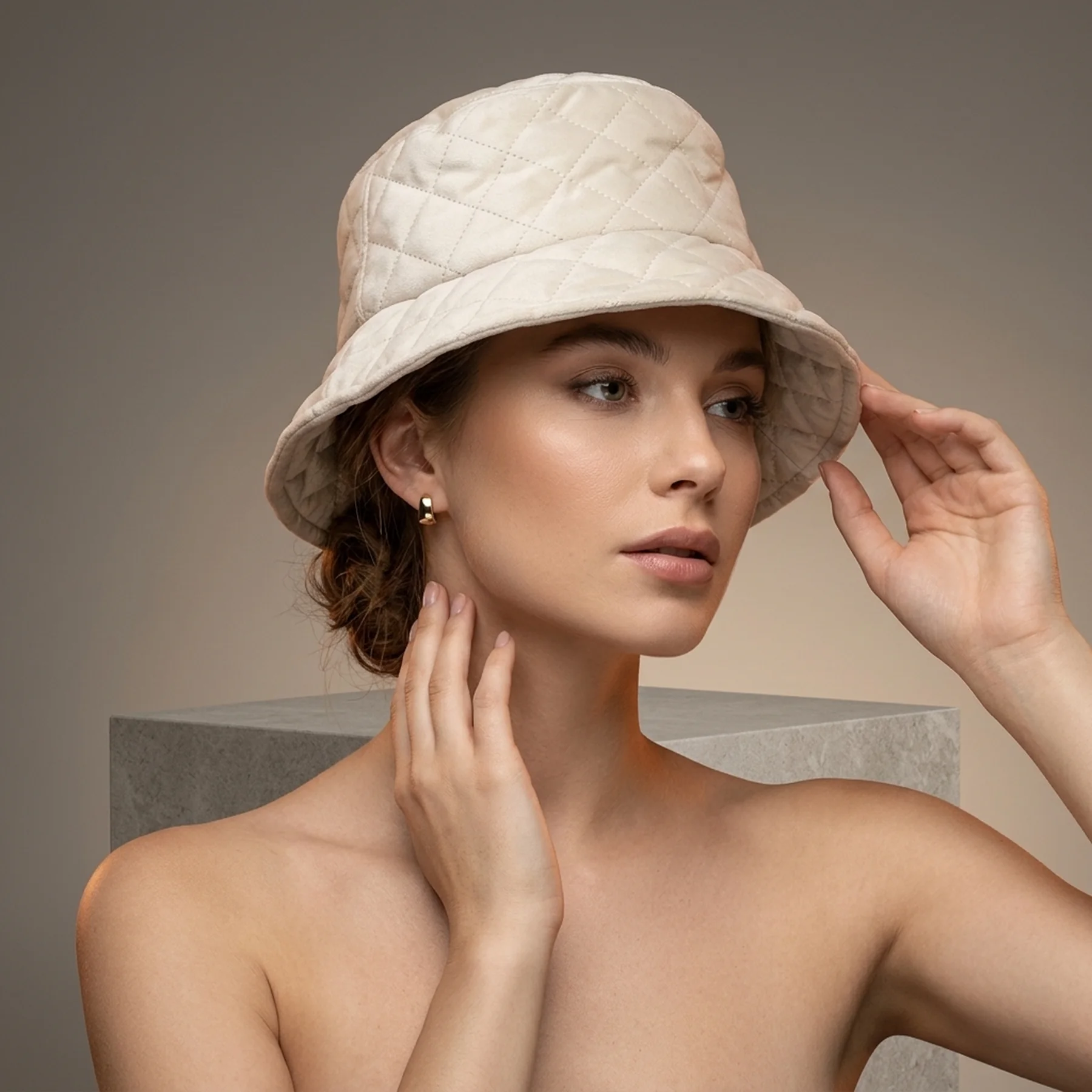 Панама ONLMANDY VELVET QUILT BUCKET HAT 15245399-Nude ONLY XS/S Бежевий