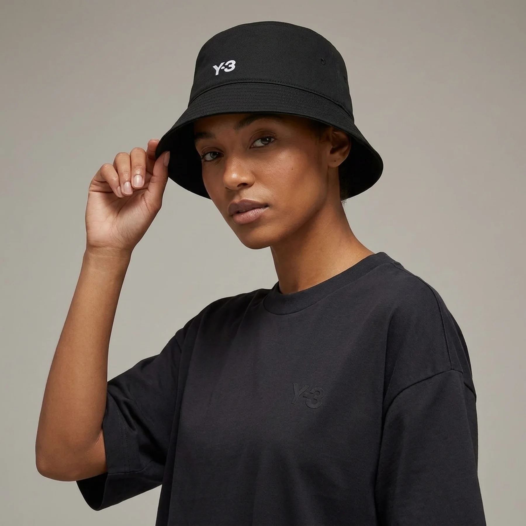 Y-3 BUCKET HAT