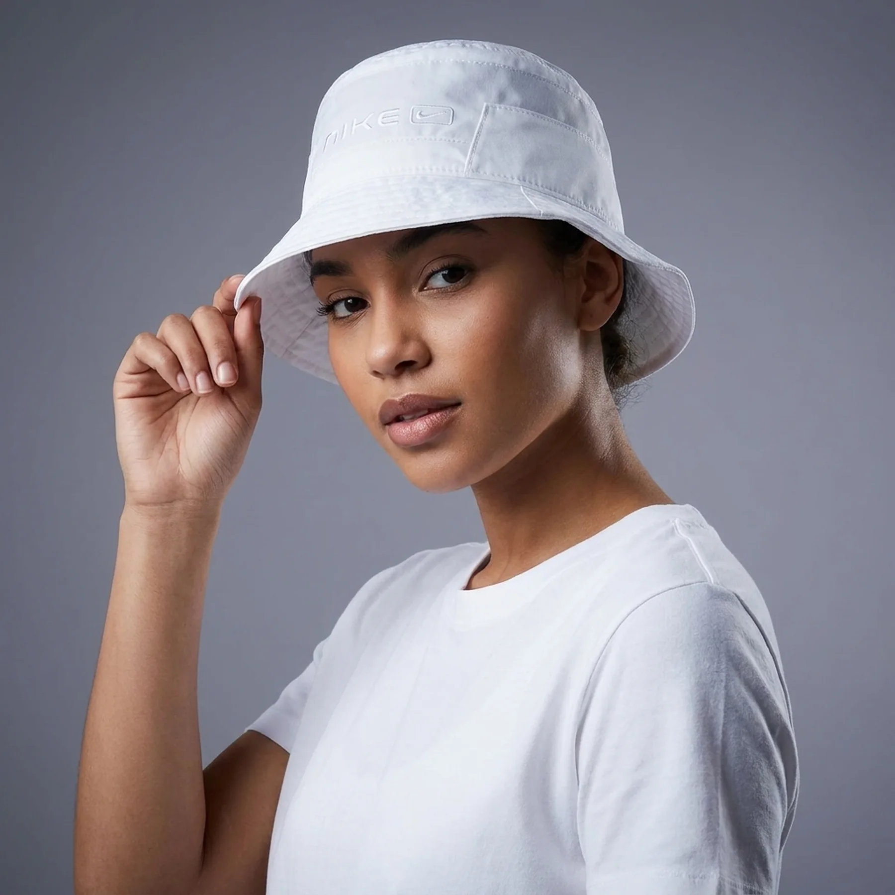 Панама Nike Essential Bucket Cap (DC4084-100)