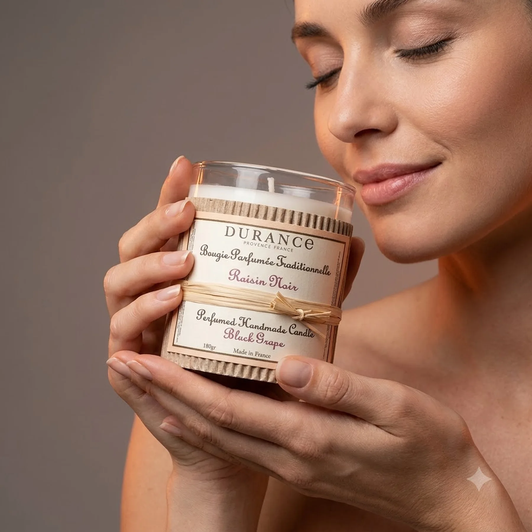 Парфюмированная свеча Durance Perfumed Handcraft Candle 180 г Чорний Грап