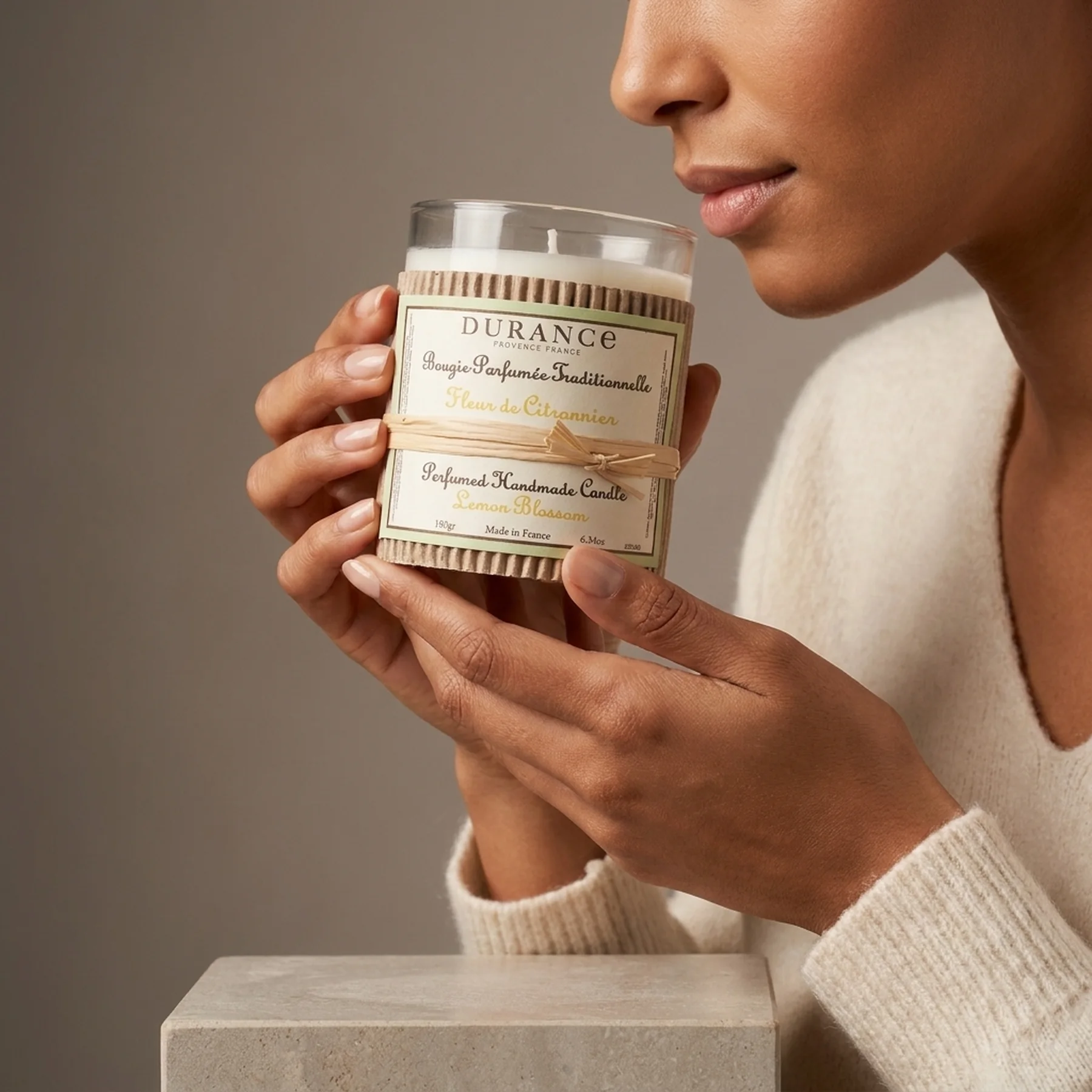 Парфюмированная свеча Durance Perfumed Handcraft Candle 180 г Лимонний цвіт