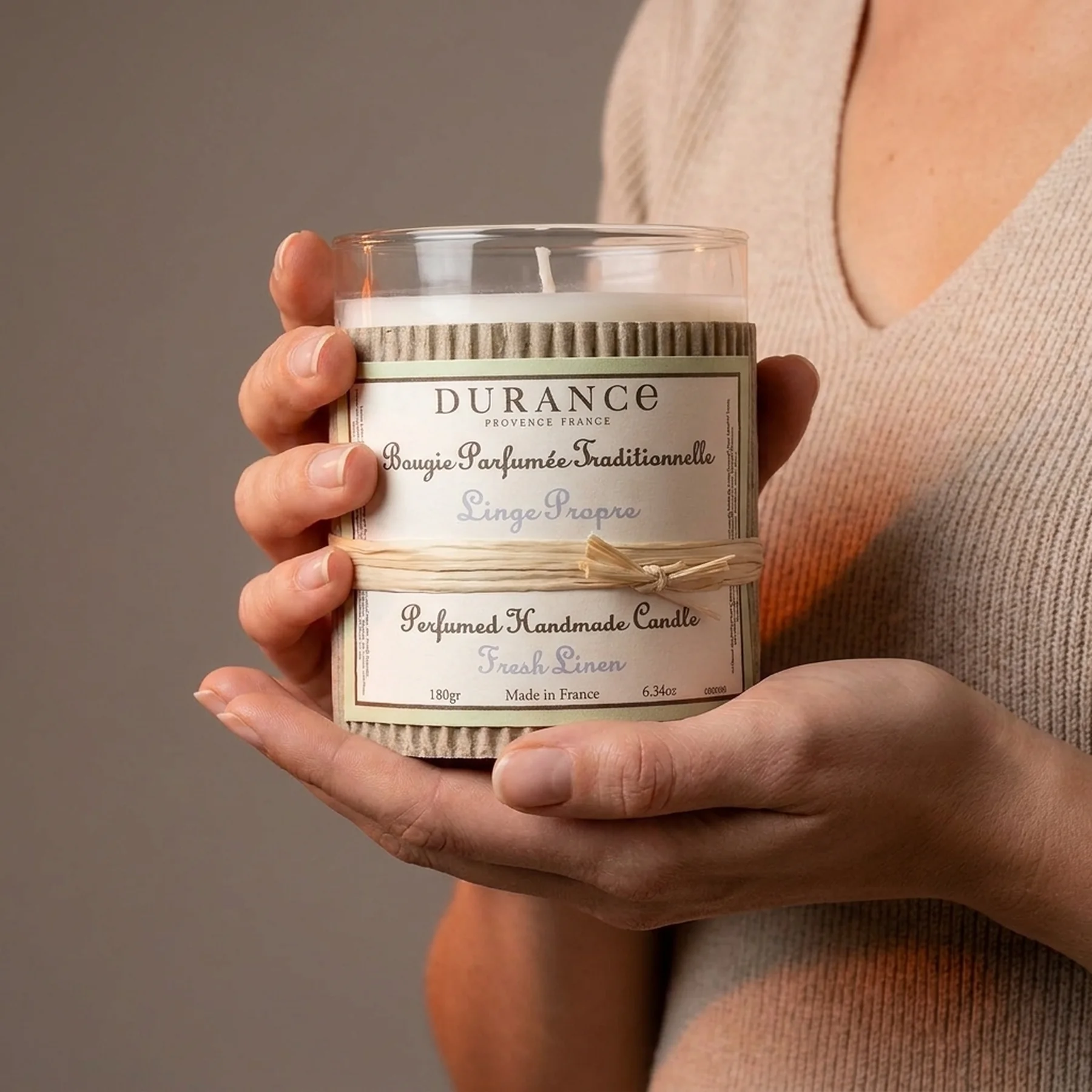 Парфюмированная свеча Durance Perfumed Handcraft Candle 180 г Свіжа постільна білизна