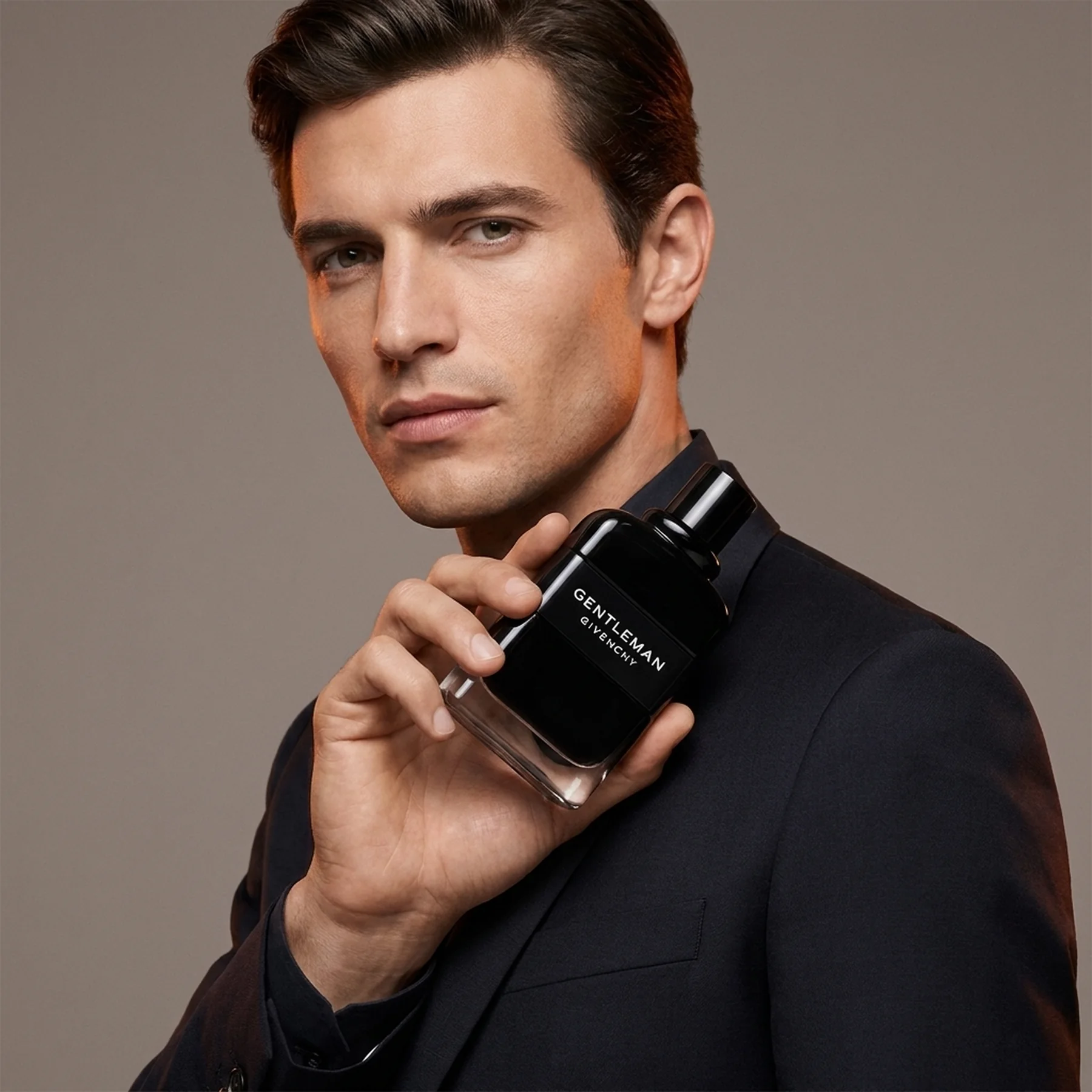 Парфюмированная вода для мужчин Givenchy Gentleman Eau de Parfum 100 мл
