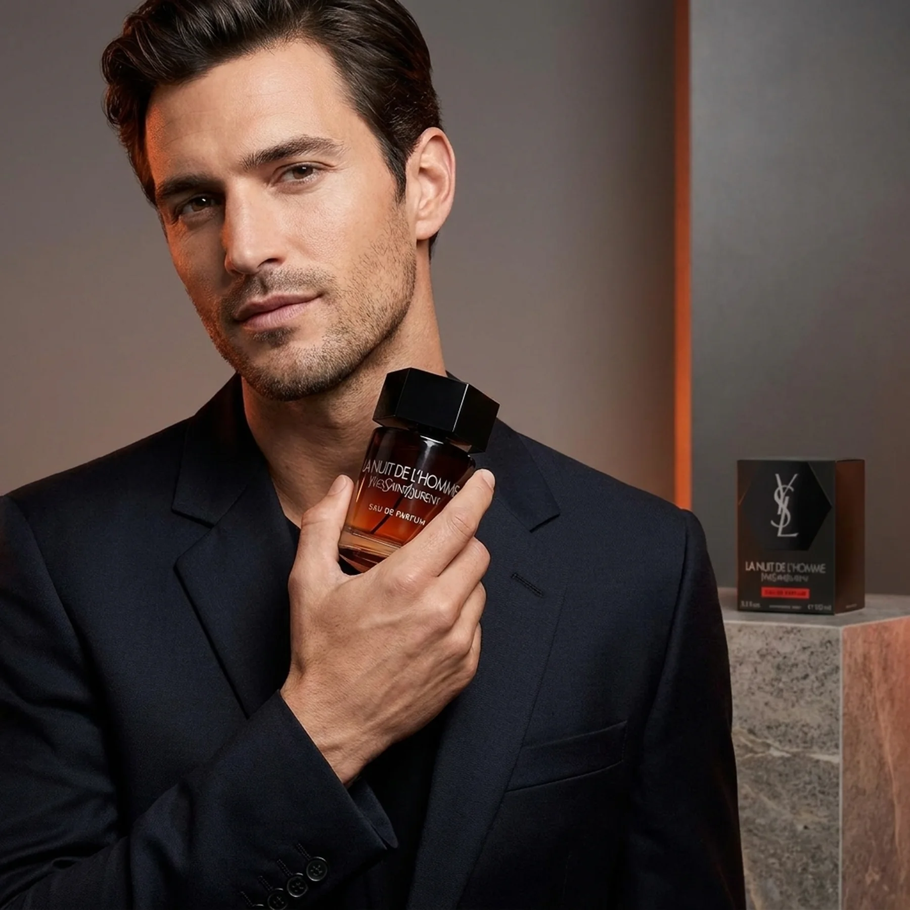 Парфюмированная вода для мужчин Yves Saint Laurent La Nuit de L'Homme Eau de Parfum 100 мл