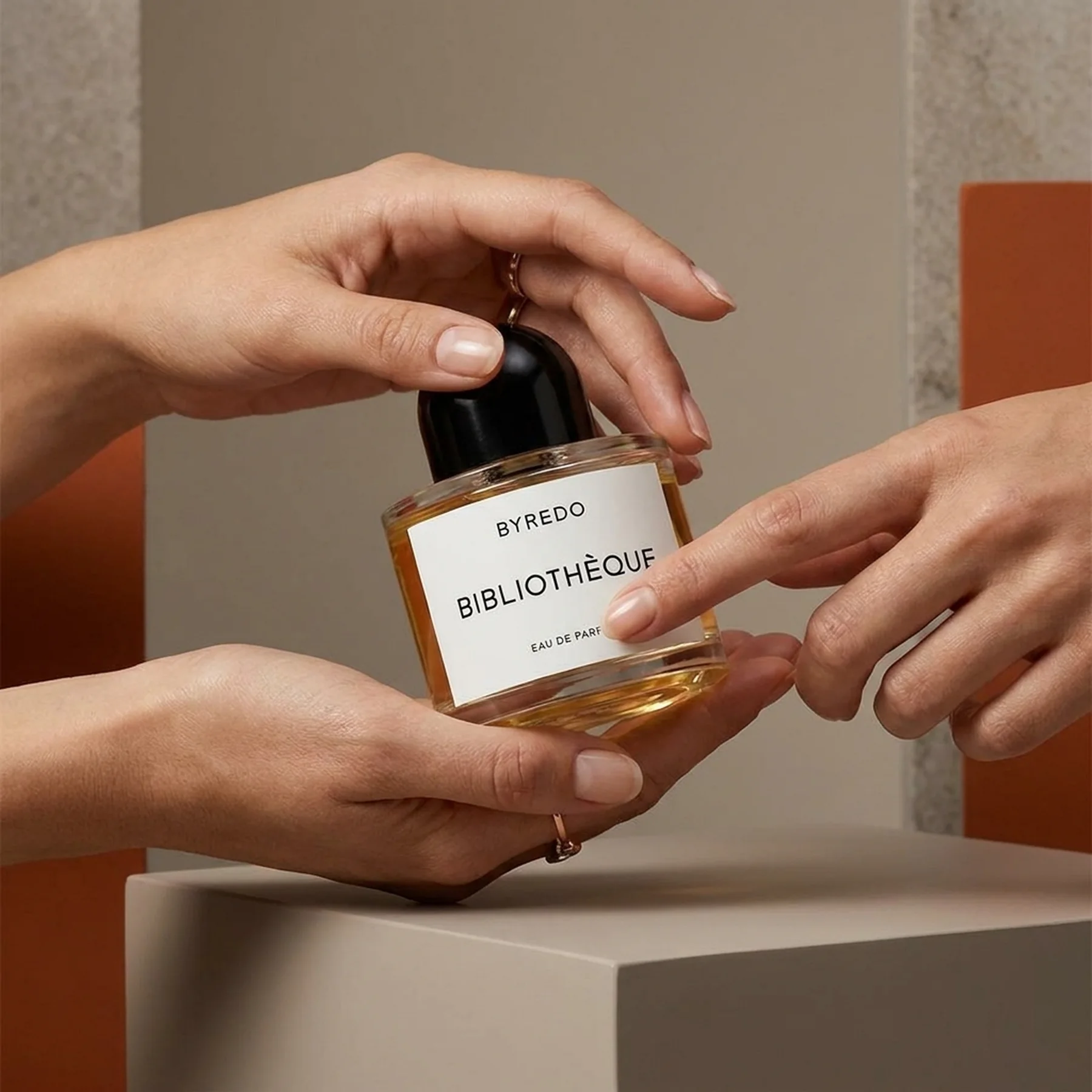 Парфюмированная вода для женщин Byredo Bibliotheque 50 мл