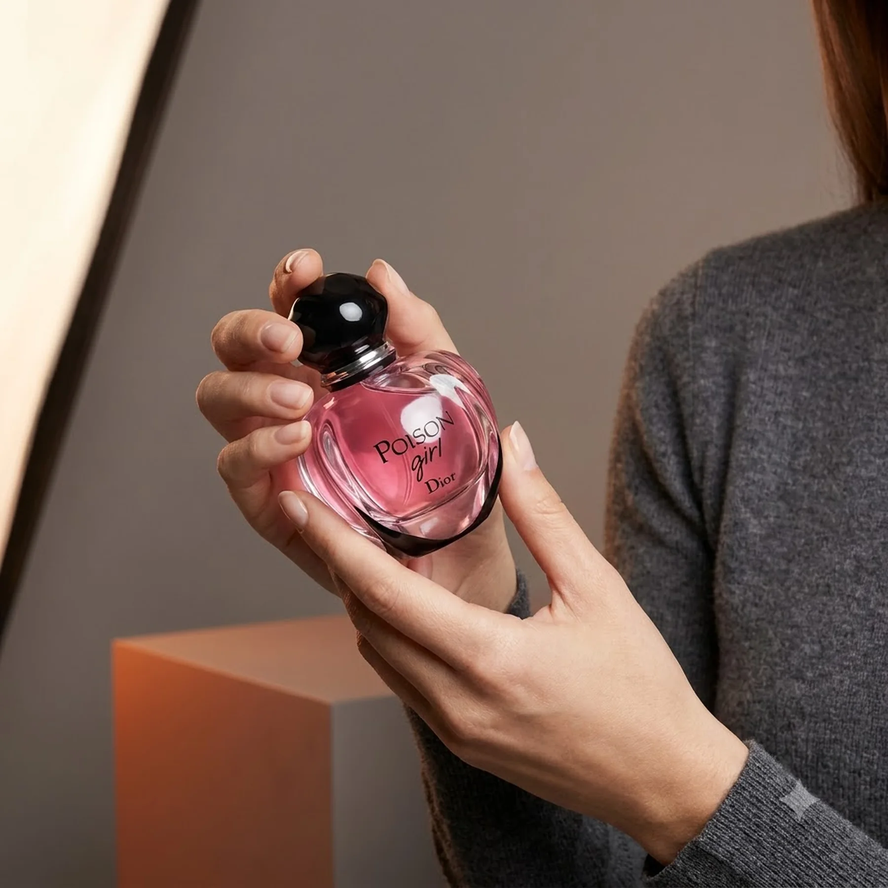 Парфюмированная вода для женщин Dior Poison Girl 100 мл
