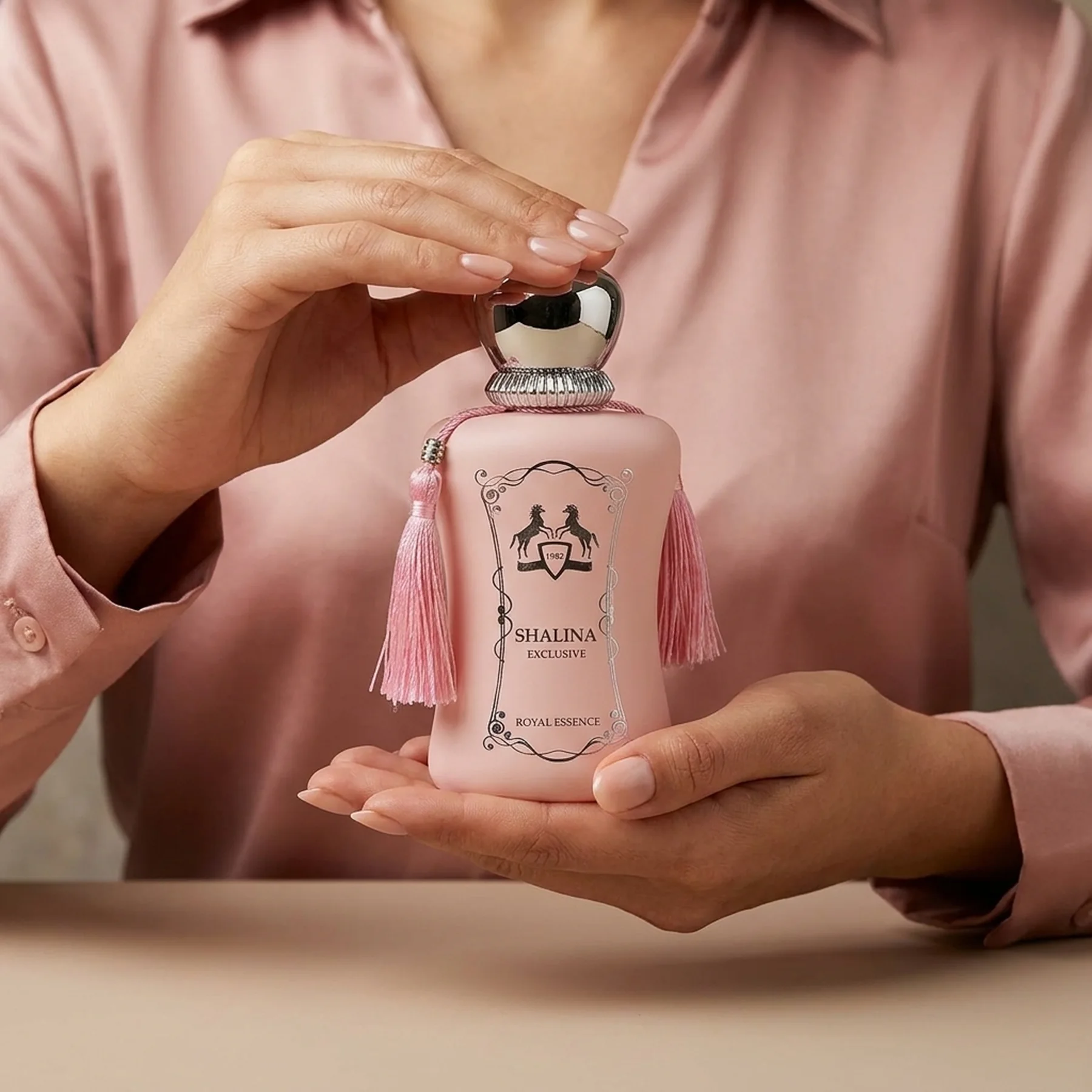 Парфюмированная вода для женщин Fragrance World Shalina Exclusive Royal Essence 100 мл