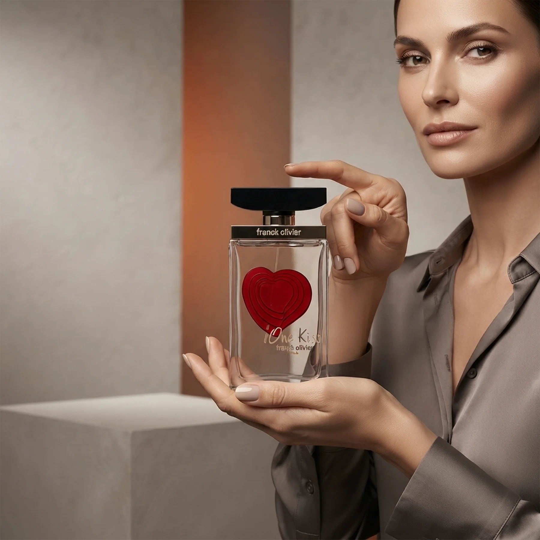 Парфюмированная вода для женщин Franck Olivier One Kiss 75 мл