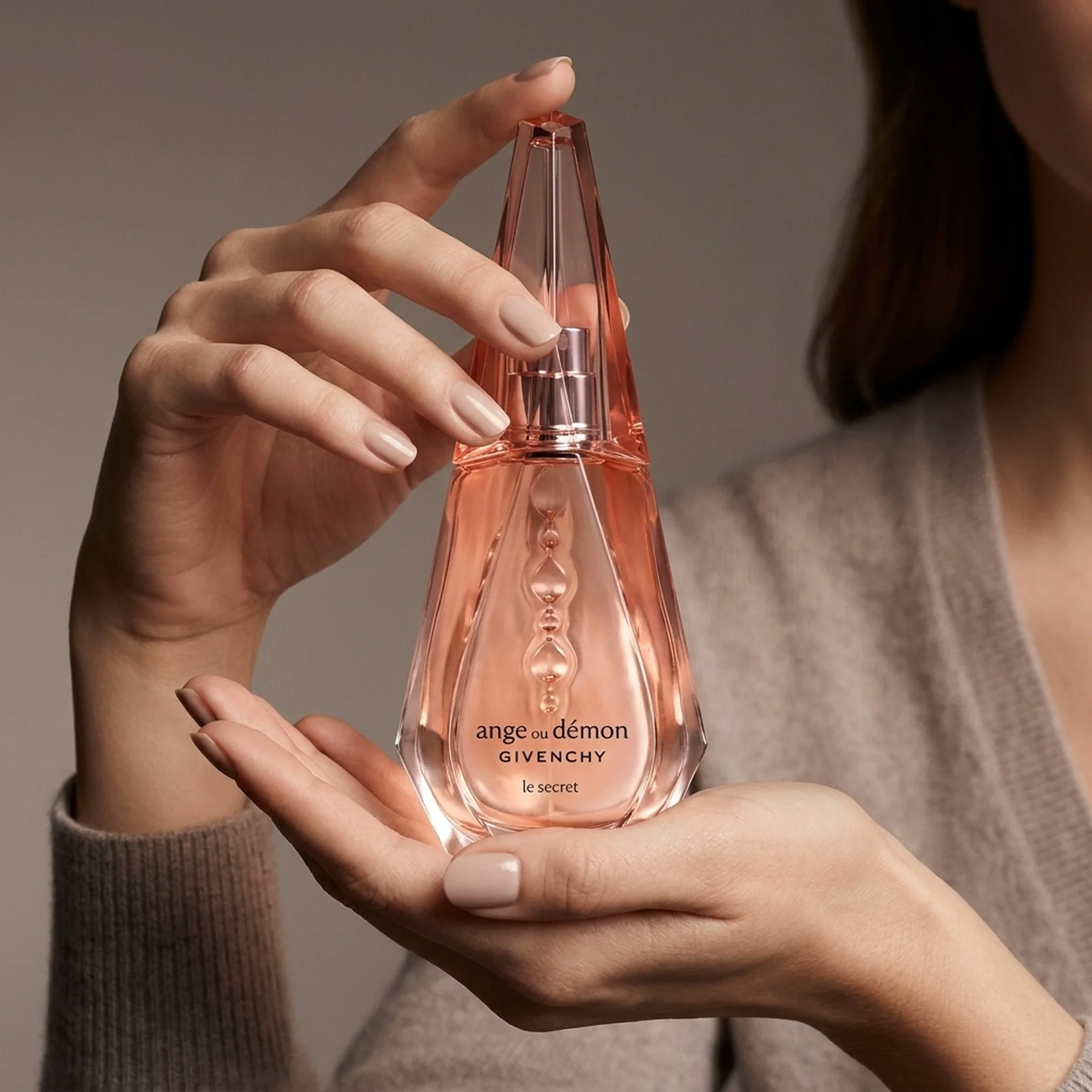 Парфюмированная вода для женщин Givenchy Ange Ou Demon Le Secret New 50 мл
