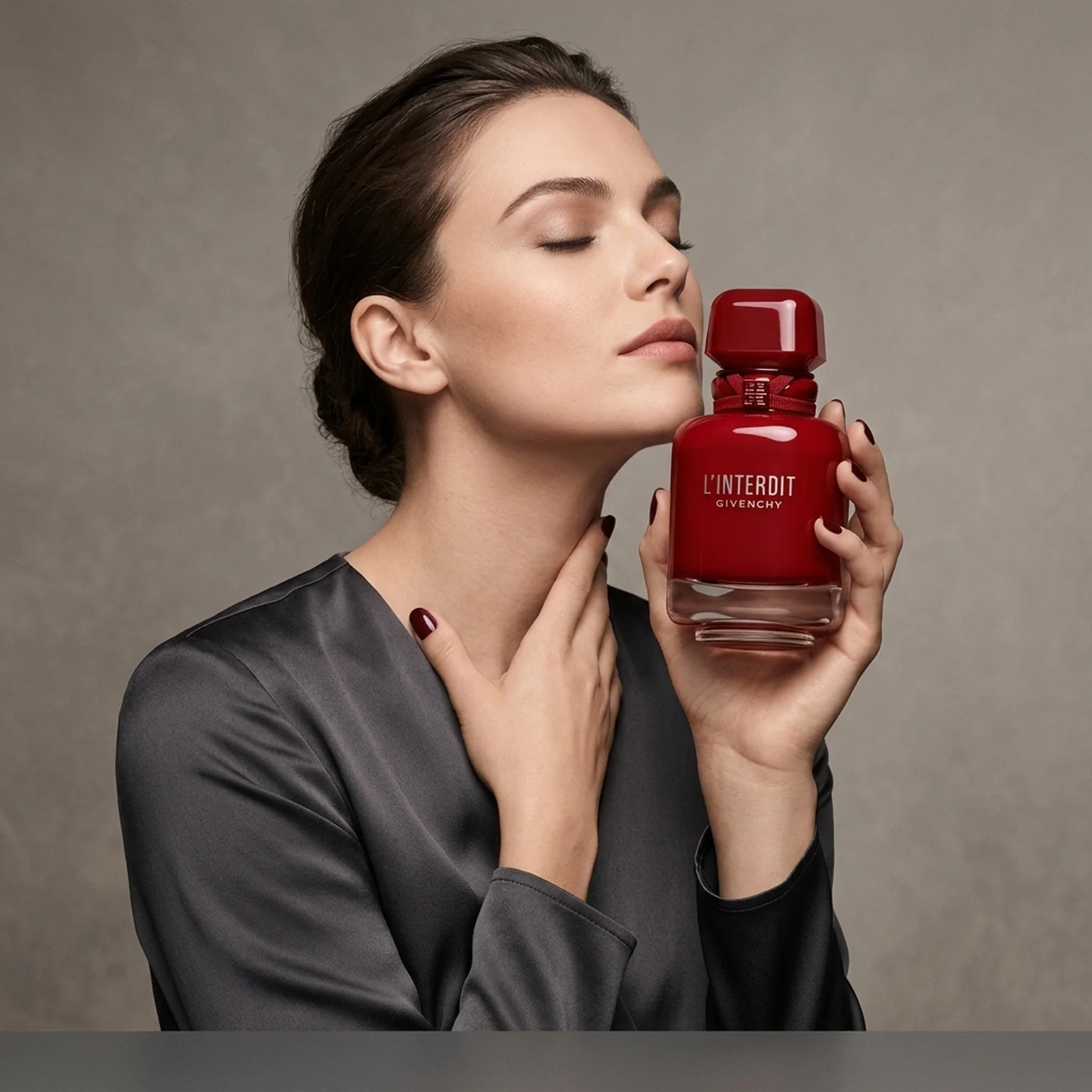 Парфюмированная вода для женщин Givenchy L'Interdit Rouge Ultime 80 мл