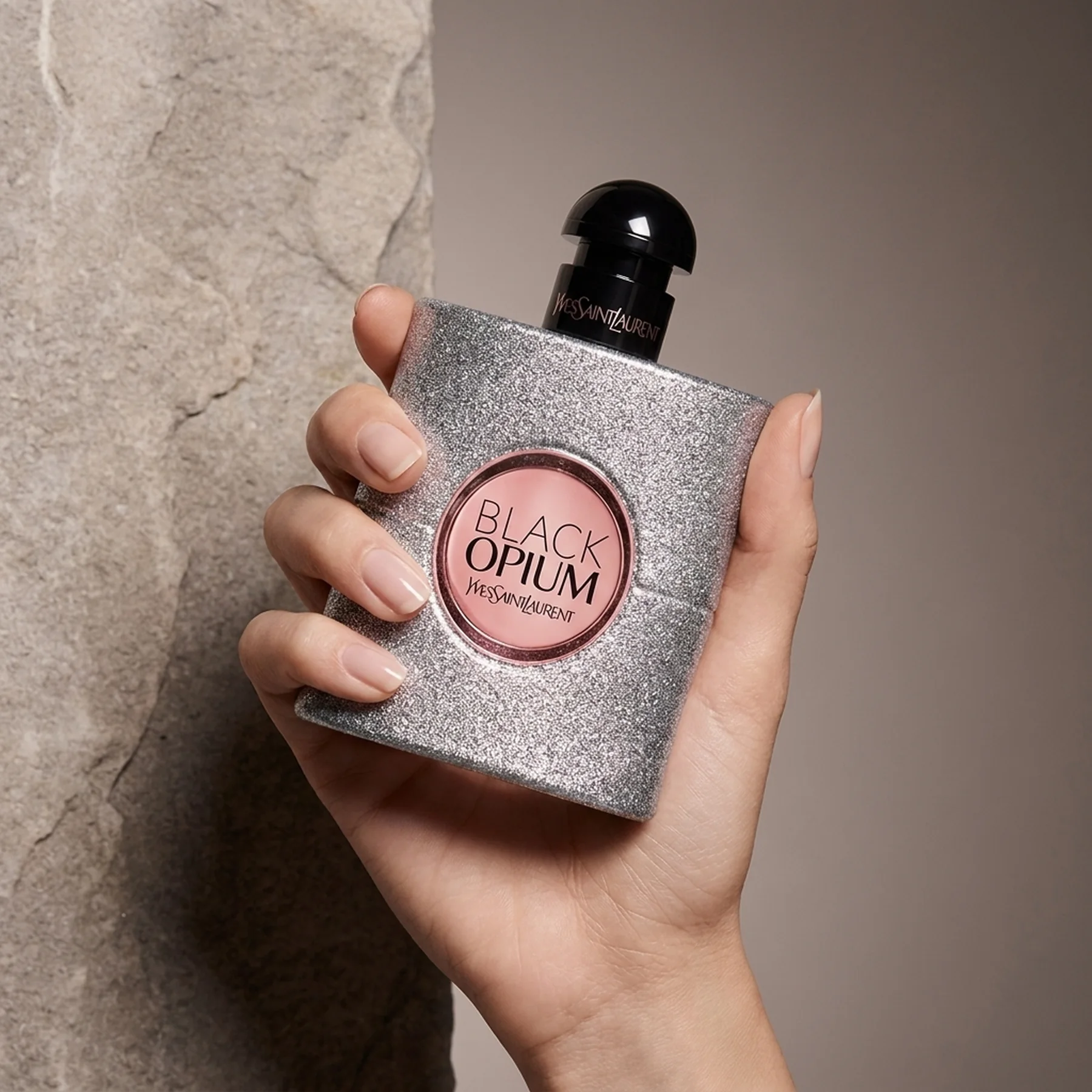 Парфюмированная вода для женщин Yves Saint Laurent Black Opium Glitter 90 мл