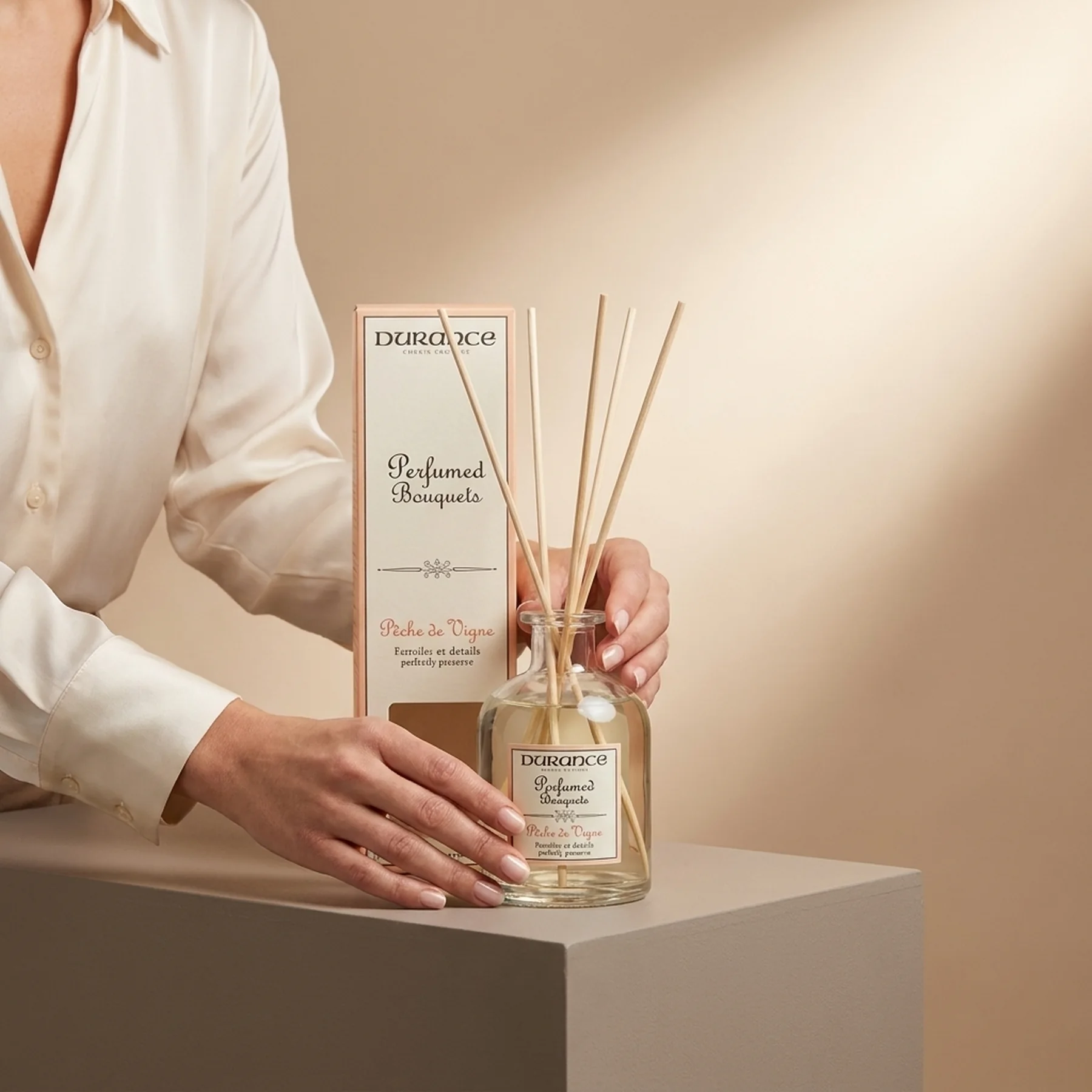 Парфюмированный набор ароматерапия Durance Perfumed Bouquets 100 мл Виноградний персик