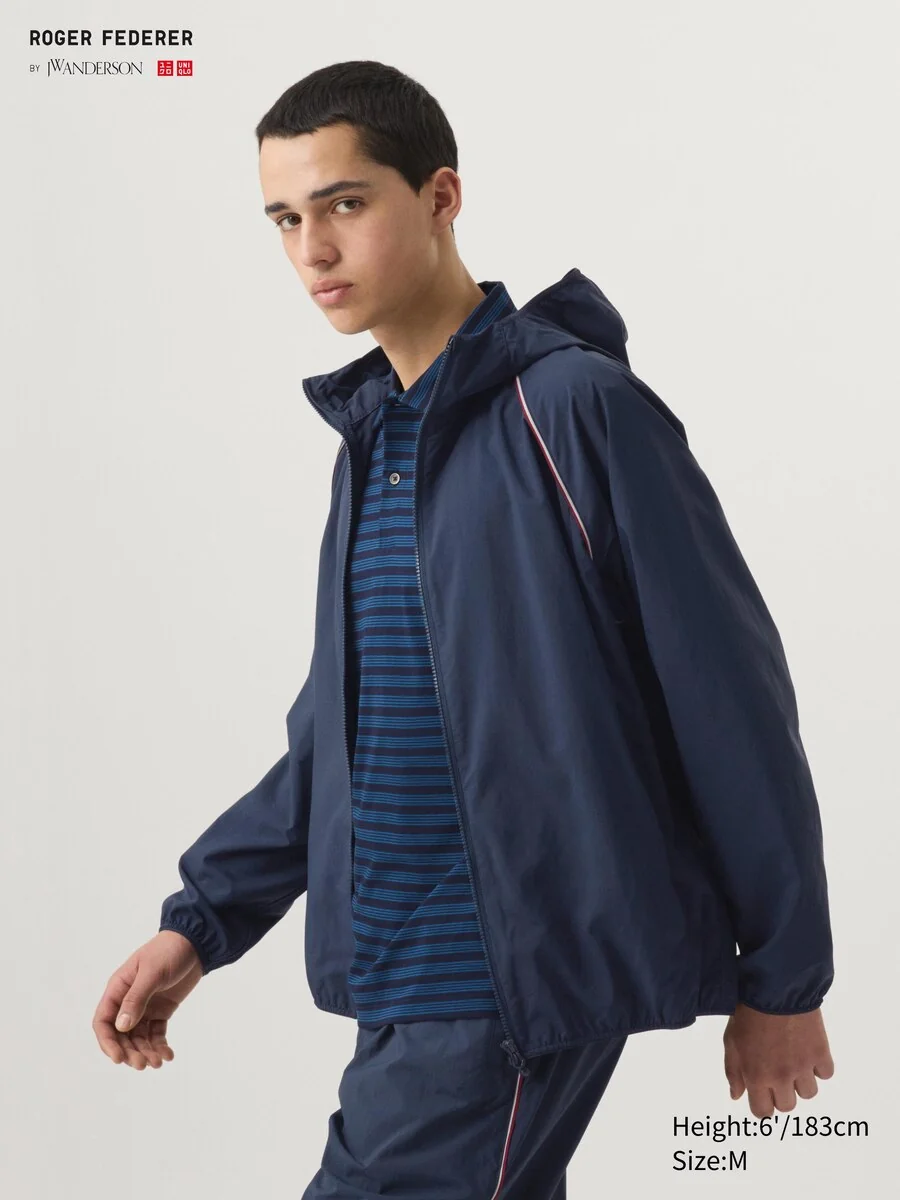 Парку Uniqlo легка куртка ветровка з капюшоном 1159818702