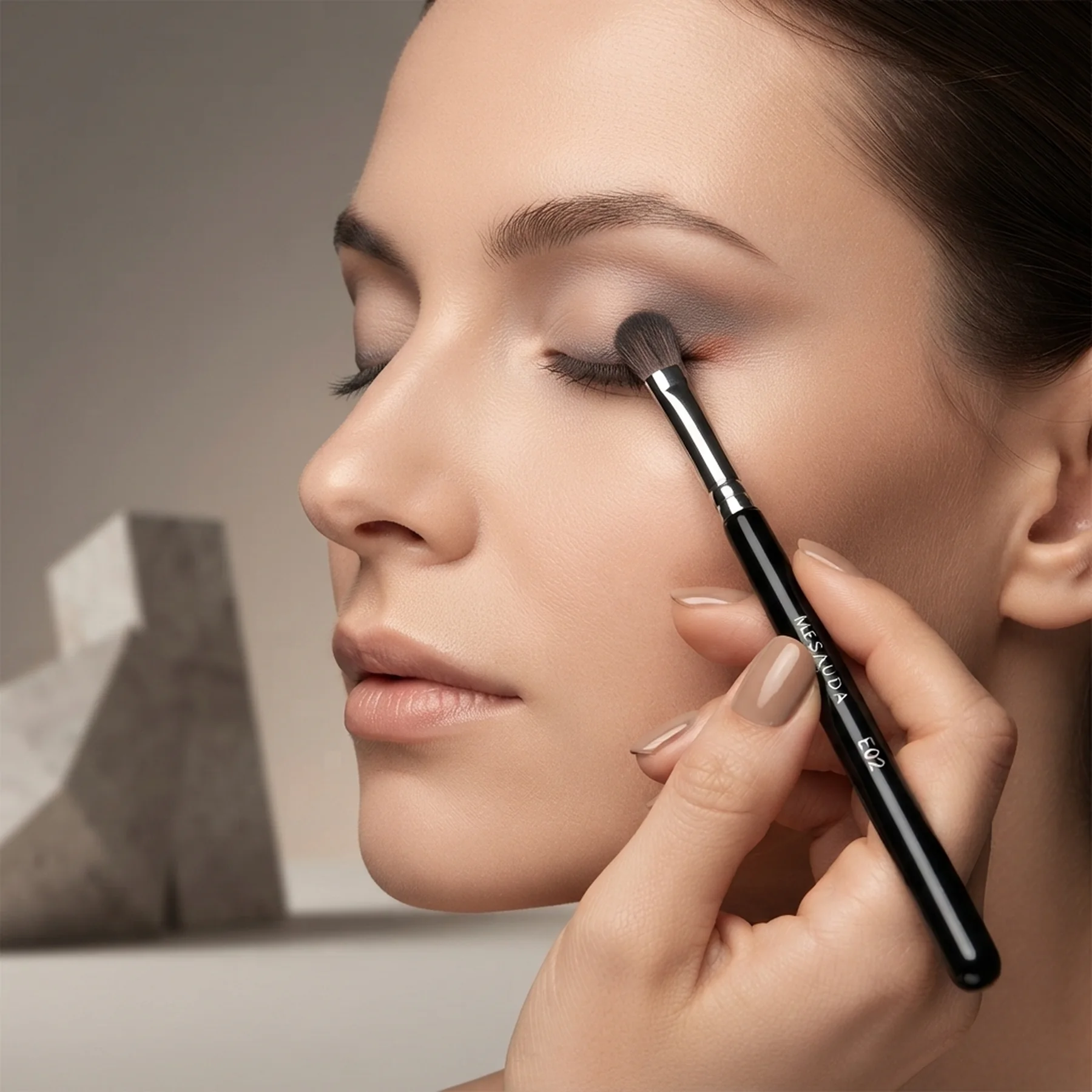 Кисть для теней профессиональная MESAUDA Brush Shade Plate Flat Eye Blender