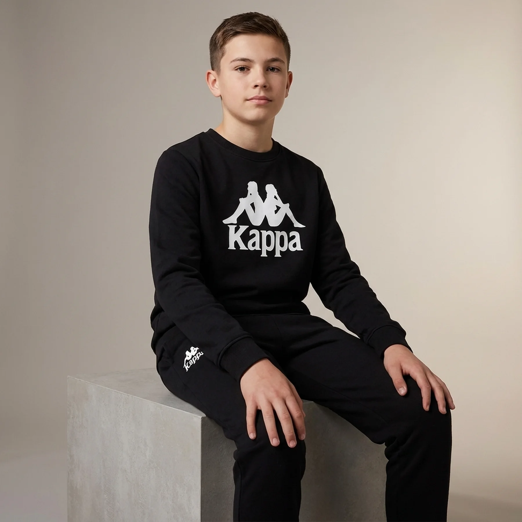 Підлітковий спортивний костюм Jungen Anzug 709485J-19-4006 Kappa 170-176 Чорний