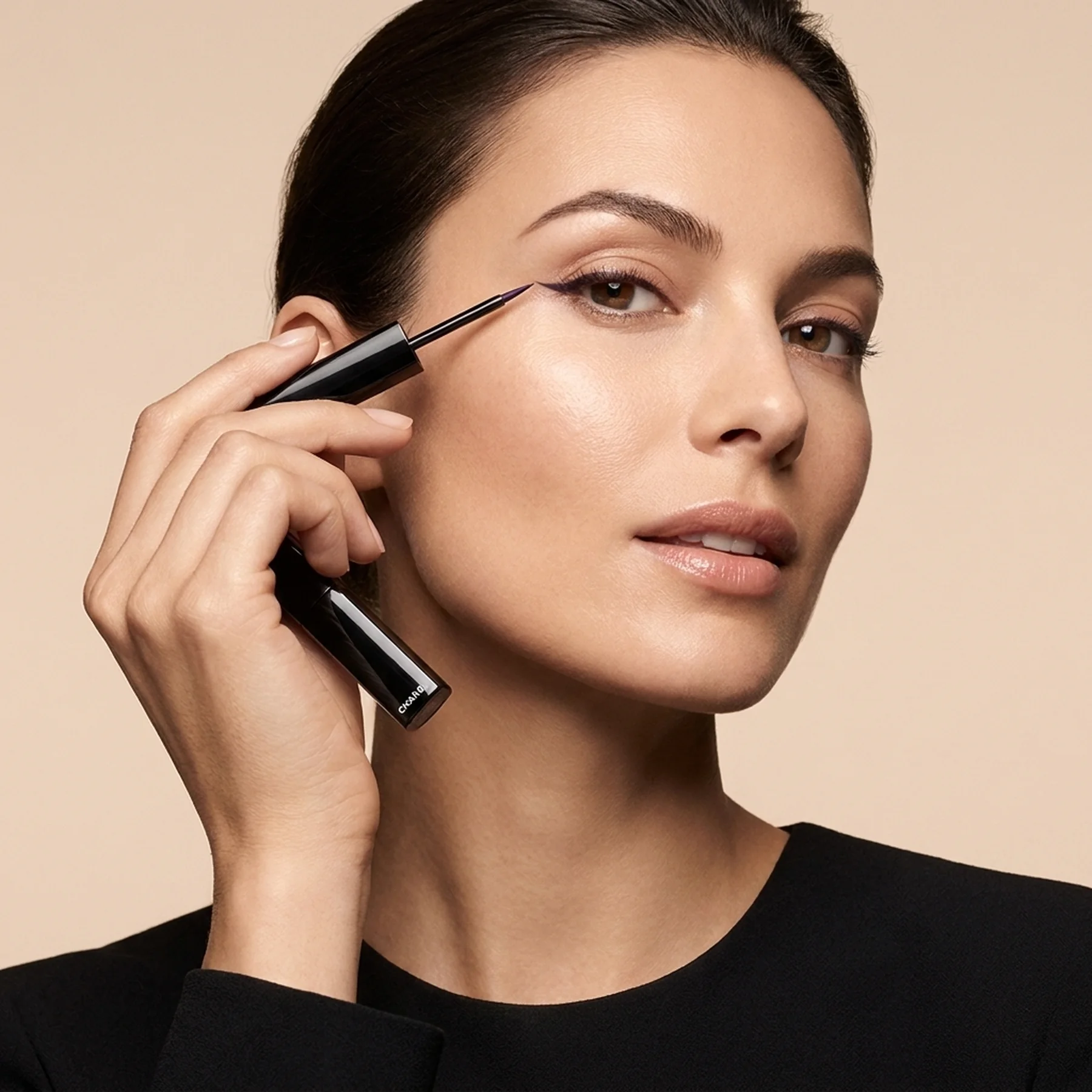 Подводка для глаз CHANEL Le Liner De Chanel 2.5 мл 538 Prune Mysterieux
