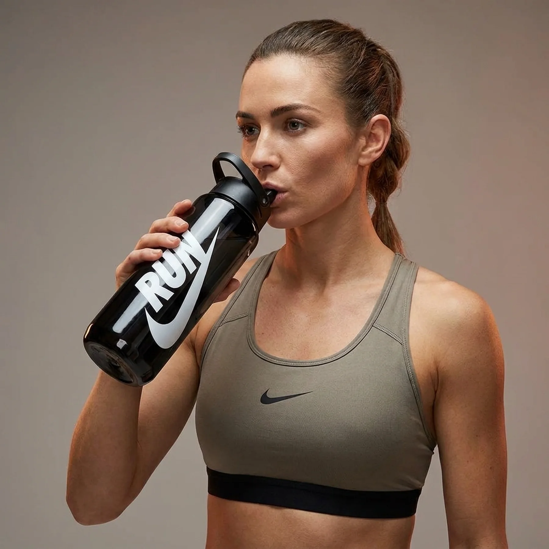 Пляшка Nike TR RENEW RECHARGE STRAW BOTTLE 24 OZ чорний 709 мл