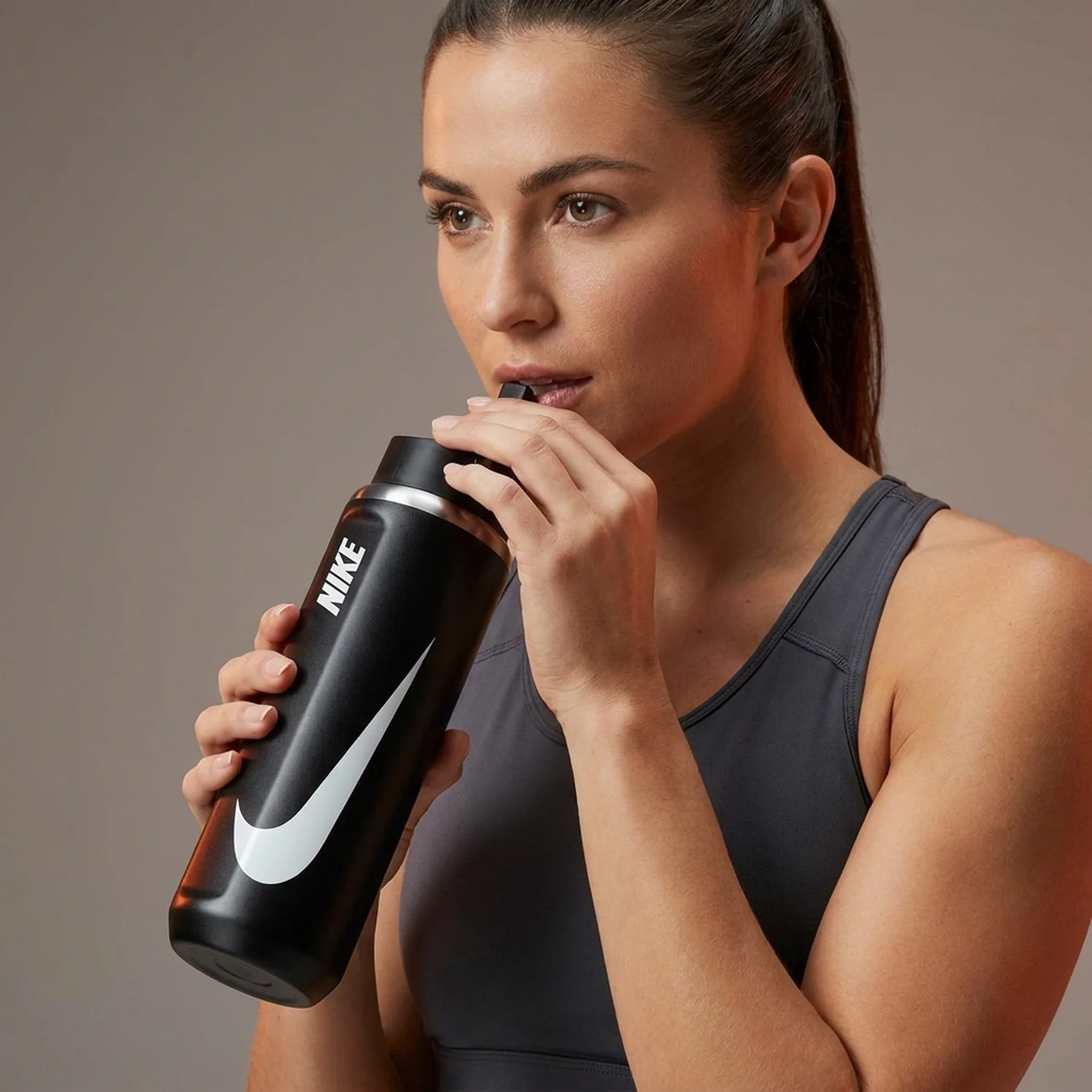 Пляшка Nike SS RECHARGE STRAW BOTTLE 24 OZ чорний 709 мл (N.101.3795.091.24)