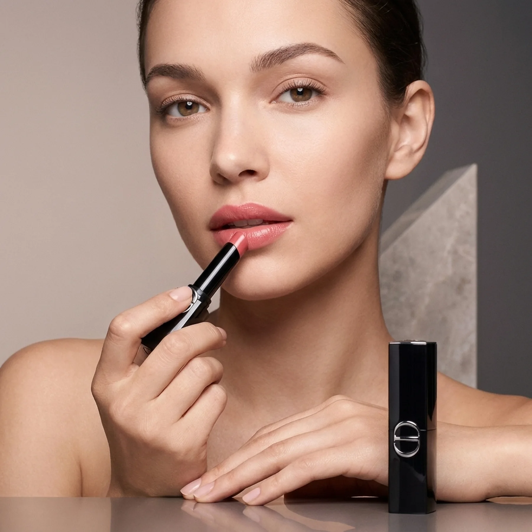 Помада Dior Rouge Dior On Stage 2.2 г 226 Daring Blush