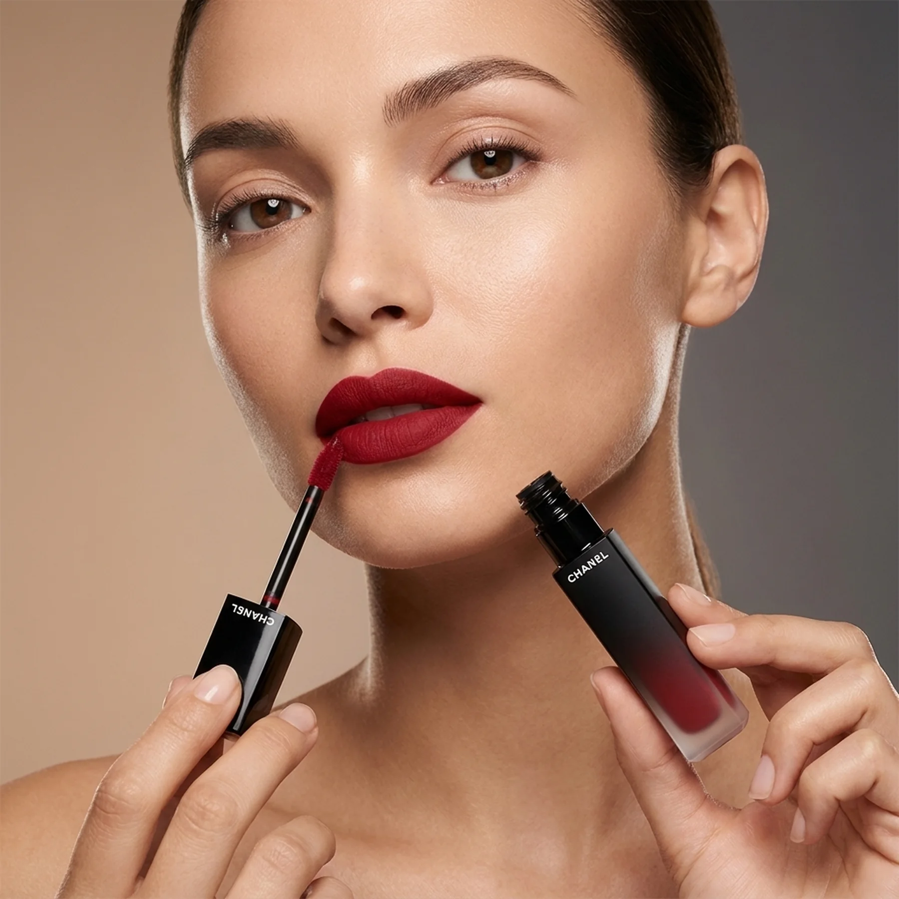 Помада для губ CHANEL Rouge Allure Liquid Velvet 6 мл 224 PASSIONNANTE