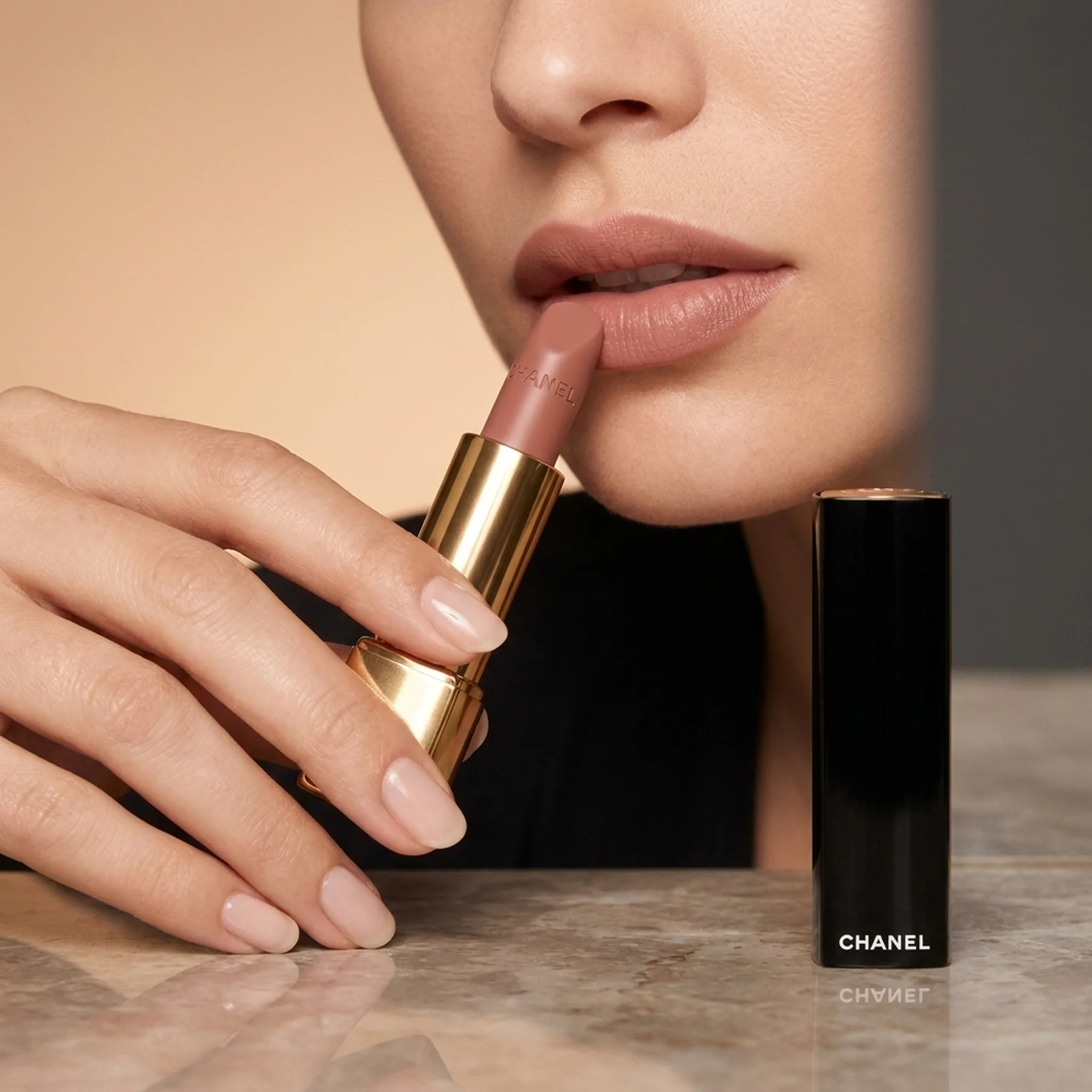 Помада для губ CHANEL Rouge Allure Velvet 3.5 мл 60 Intemporelle