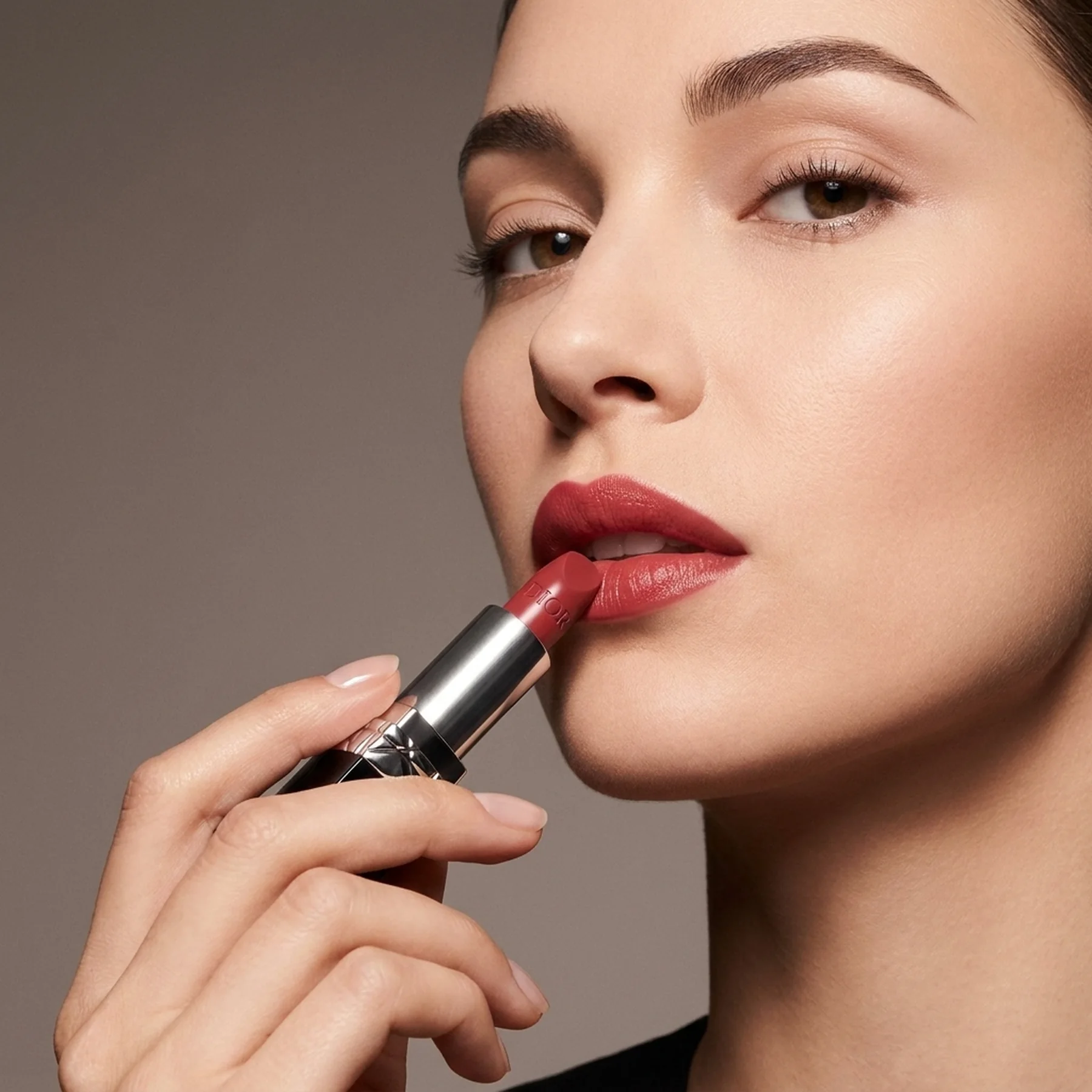 Помада для губ Dior Rouge Satin 3.5 г 720 Icone