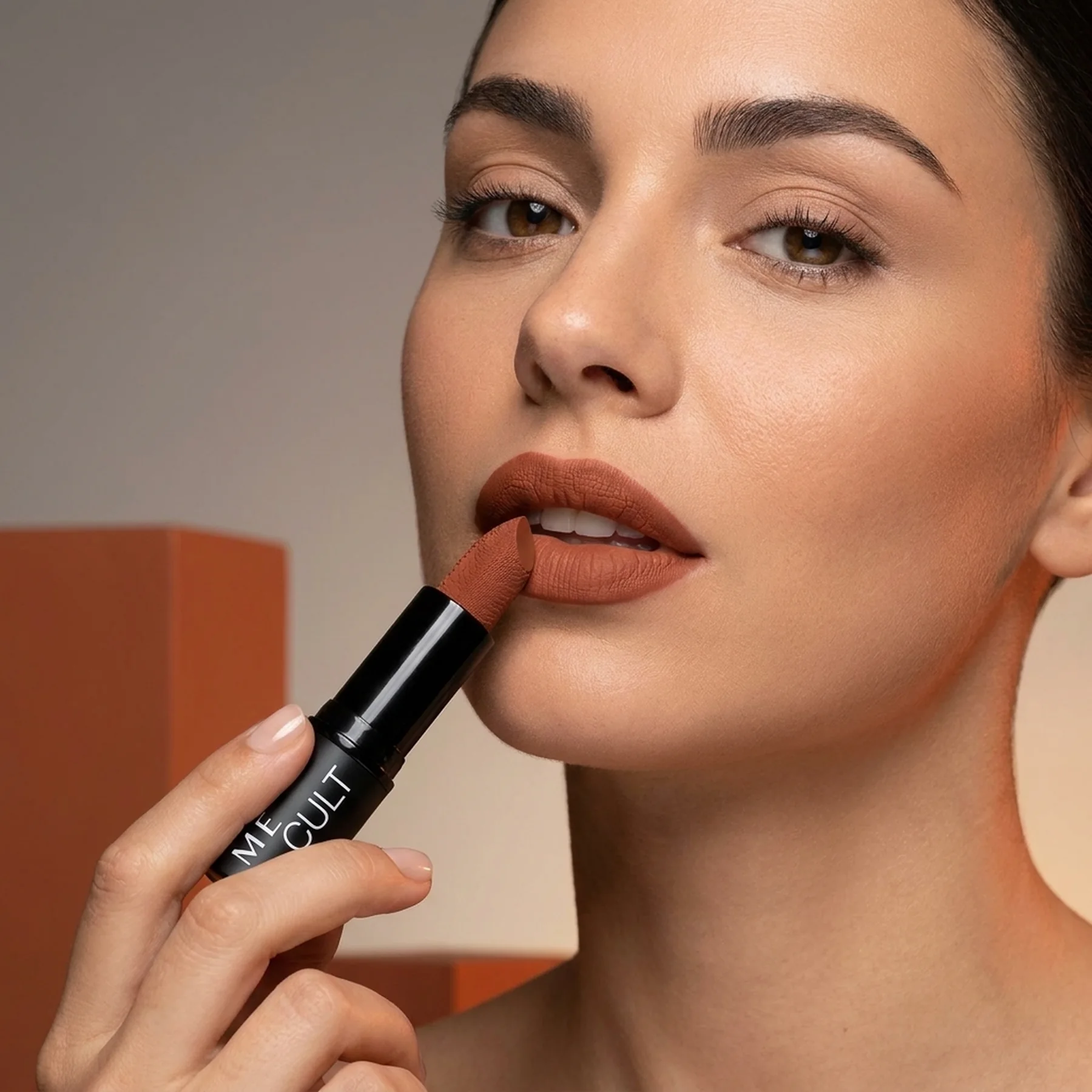 Помада для губ MESAUDA Cult Matte Lipstick 3.5 мл 201 Statement