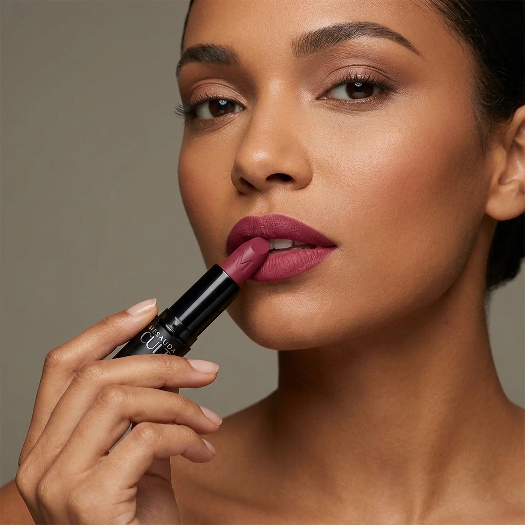 Помада для губ MESAUDA Cult Matte Lipstick 3.5 мл 213 Wild