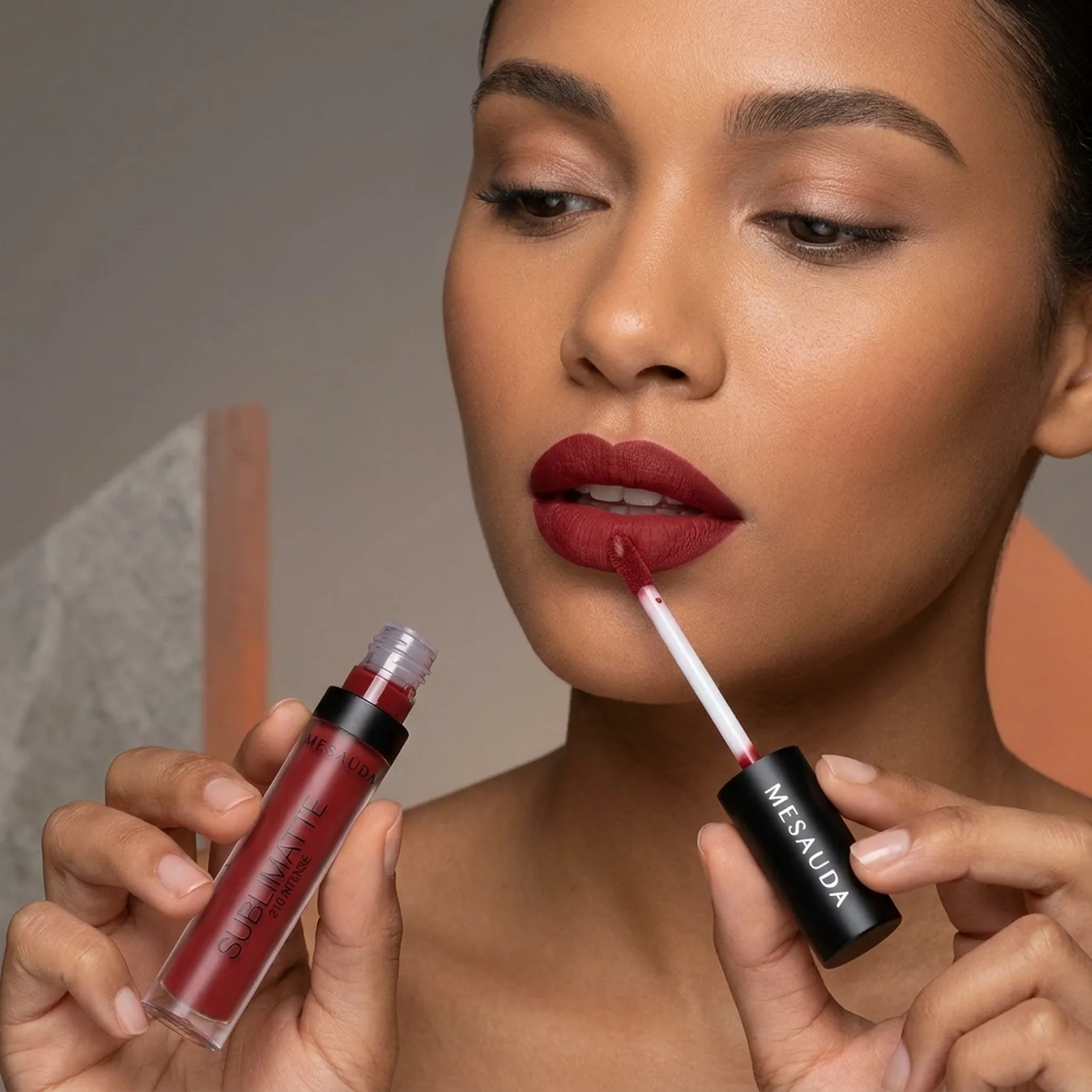 Помада для губ MESAUDA Sublimatte 210 Intense