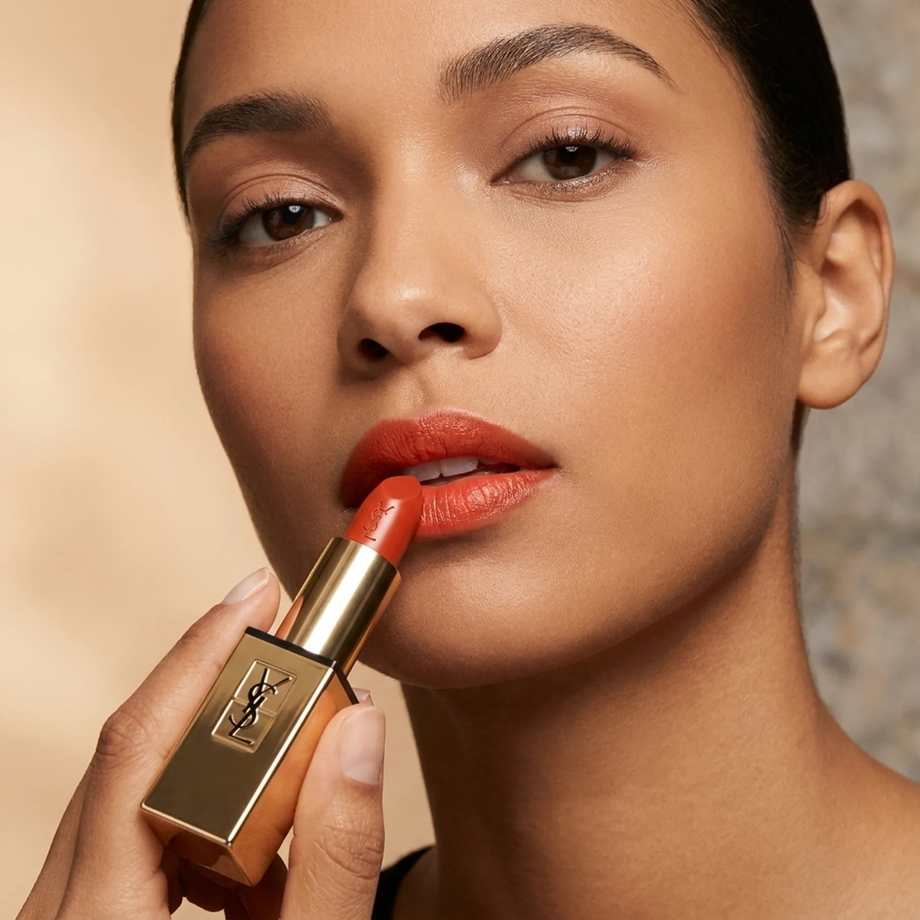 Помада для губ Yves Saint Laurent Rouge Pur Couture Satin Lipstick 3.8 мл O1 Wild Cinnamon