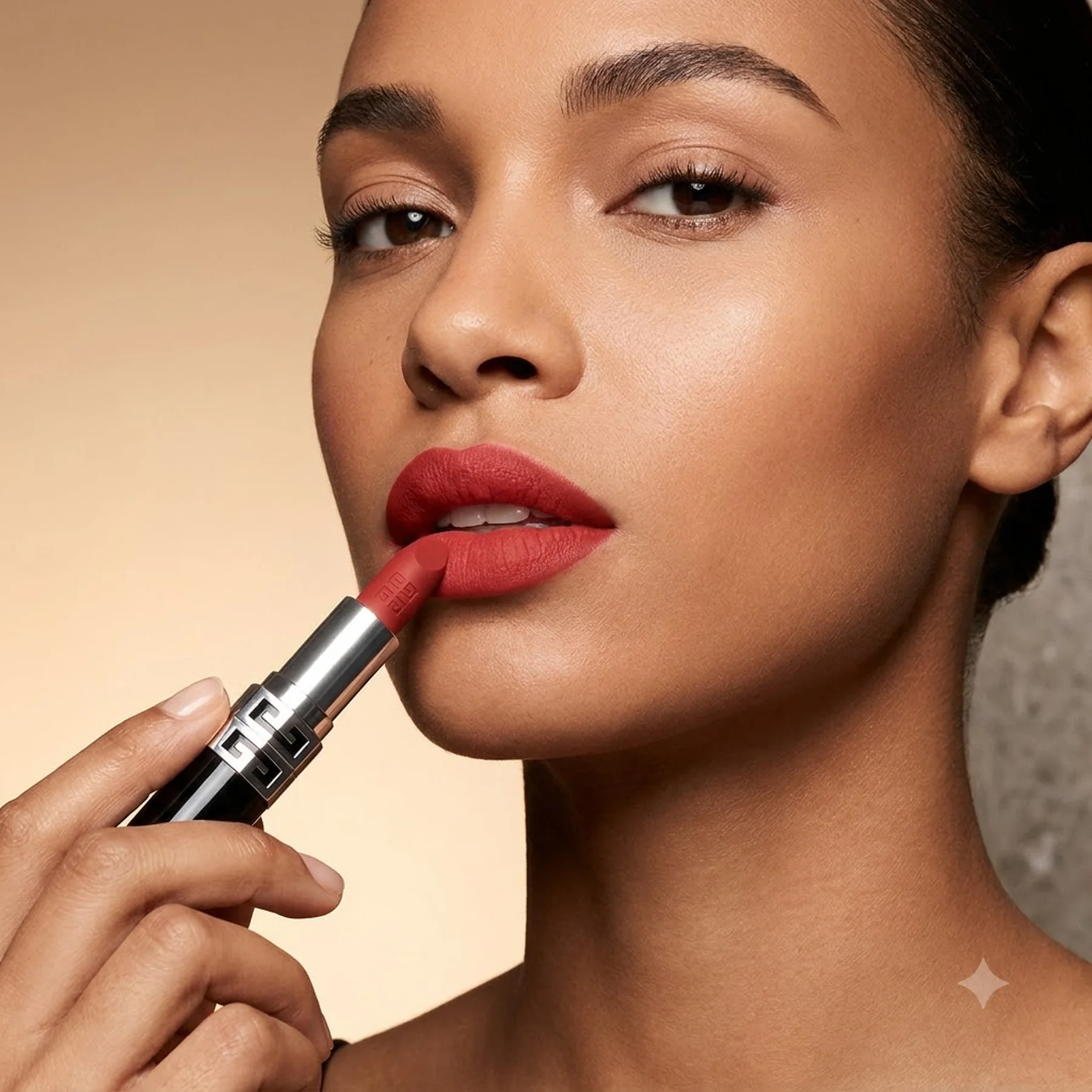 Помада Givenchy Le Rouge Velvet Matte Long-Lasting Lipstick 2.3 г R14 Enfant Terrible