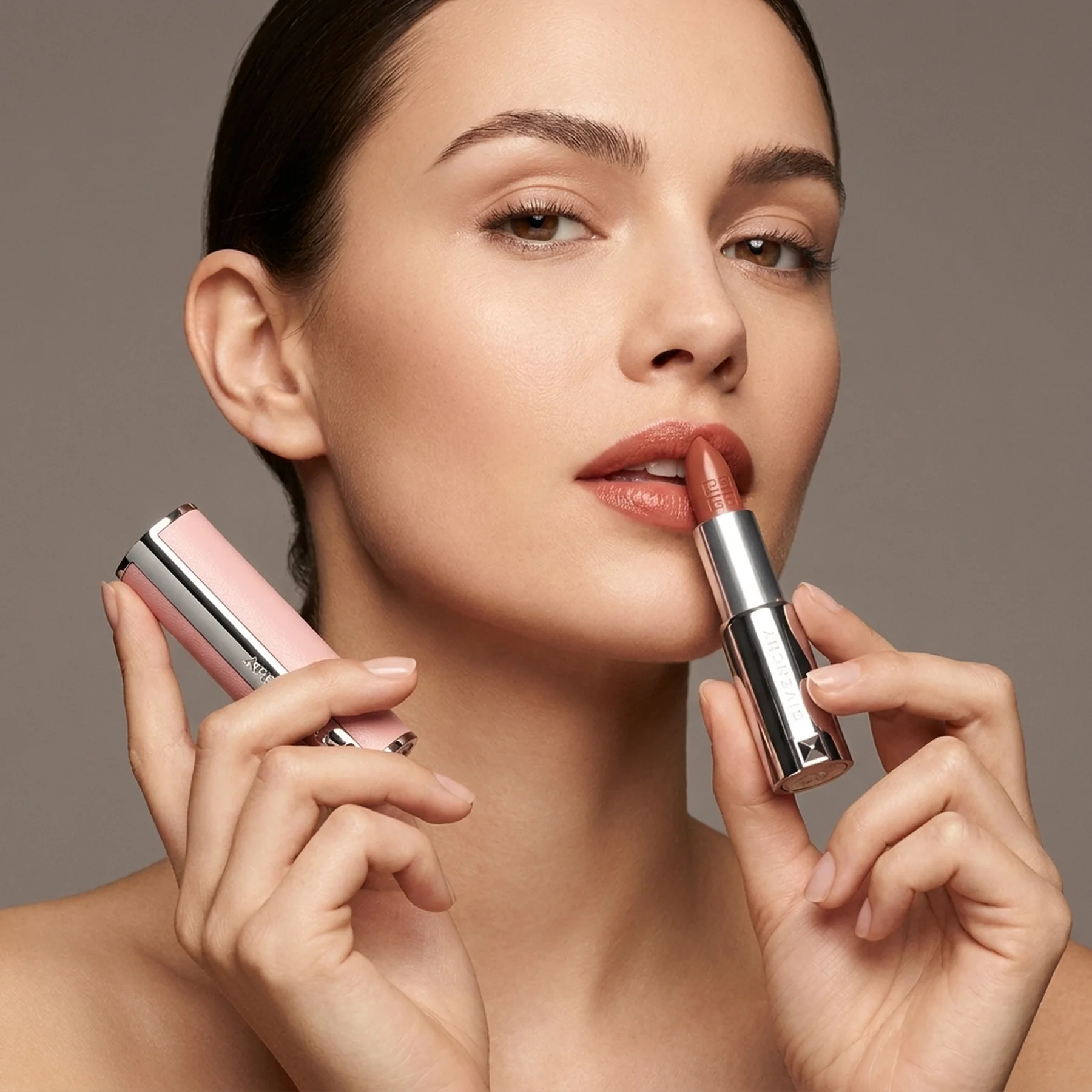 Помада Givenchy Rose Perfecto Shine Serum Lip Oil Stick 3.2 г 302 Warm Maple