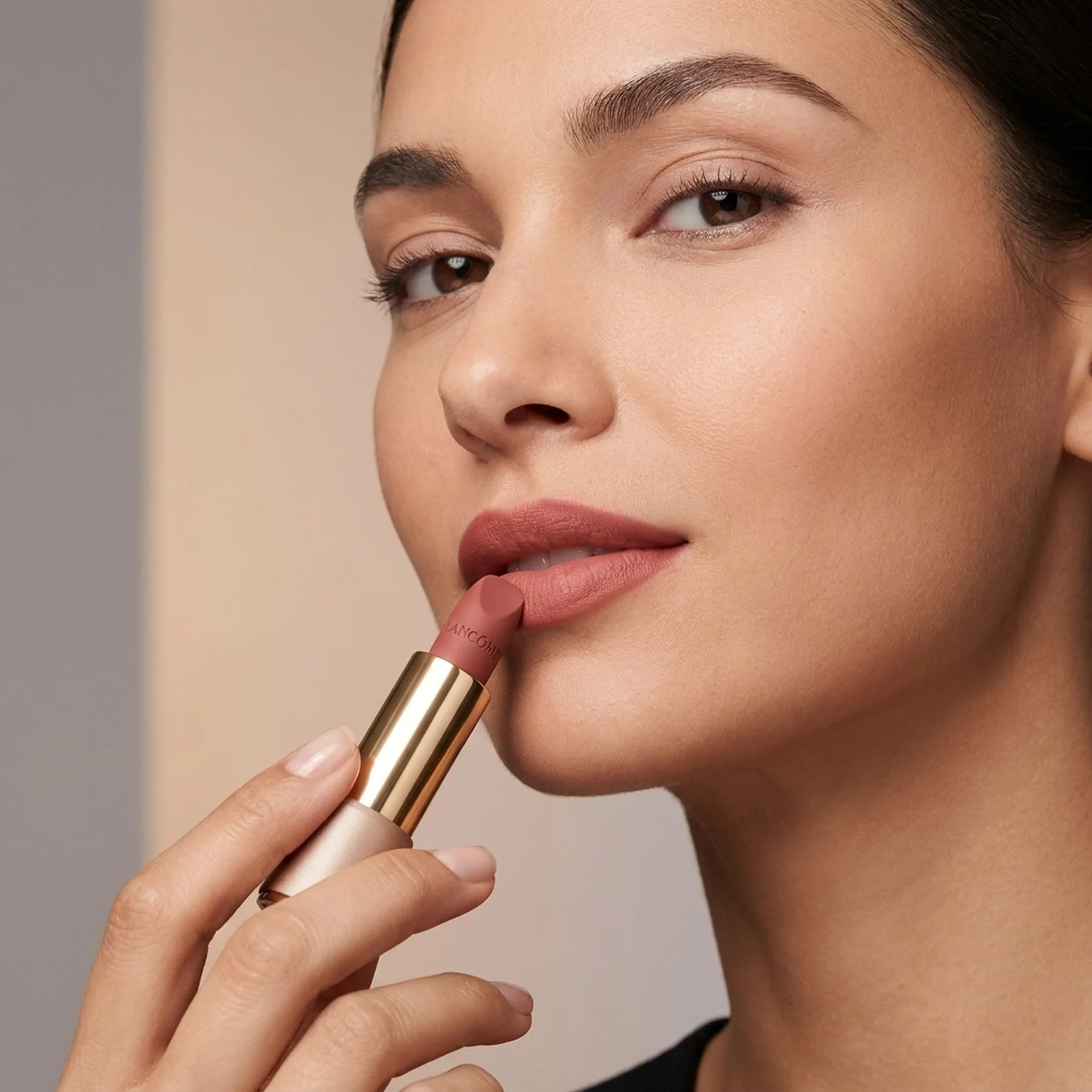 Помада Lancome L'Absolu Rouge Intimatte Soft-Blurred Matte Lipstick 3.4 г 273
