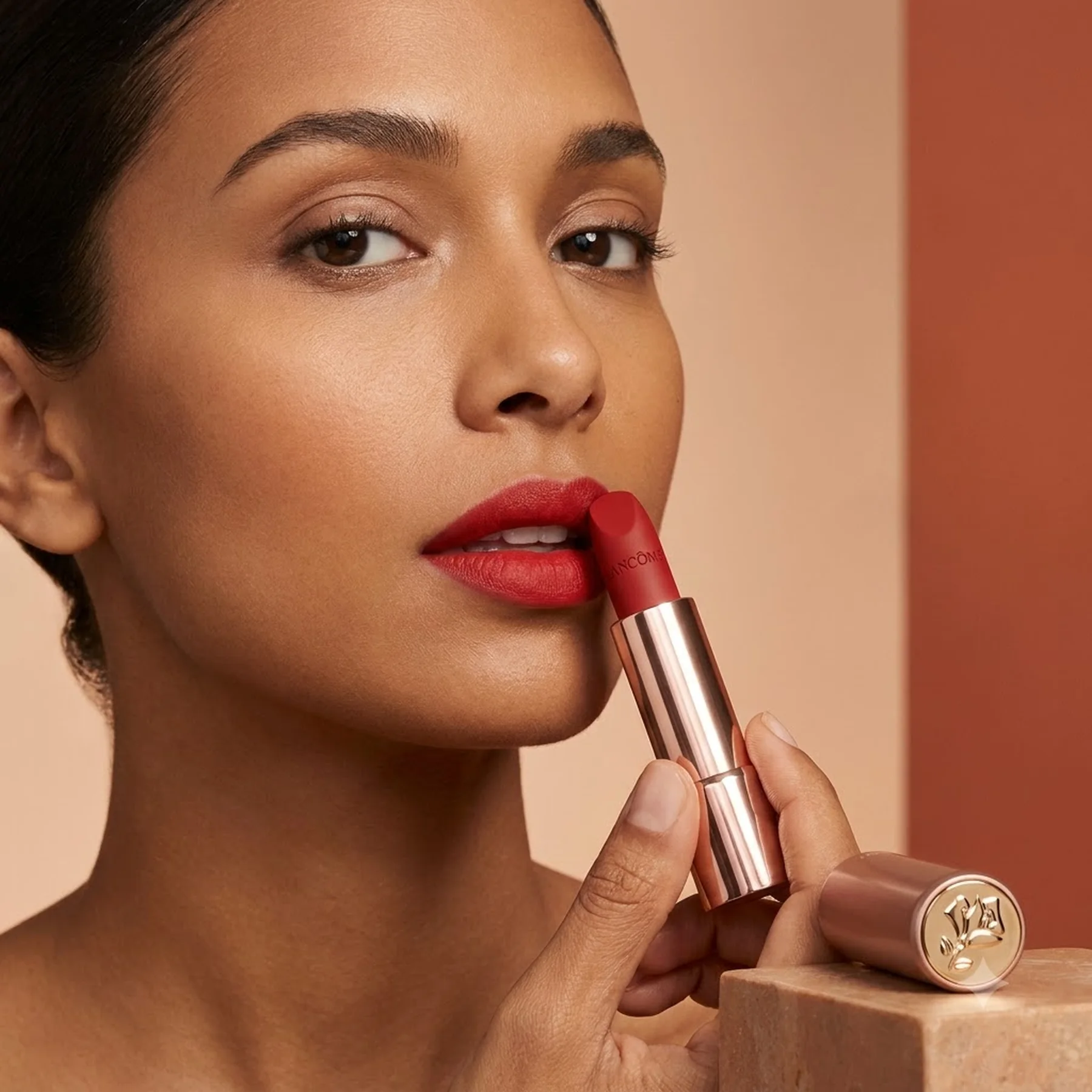 Помада Lancome L'Absolu Rouge Intimatte Soft-Blurred Matte Lipstick 3.4 г 505